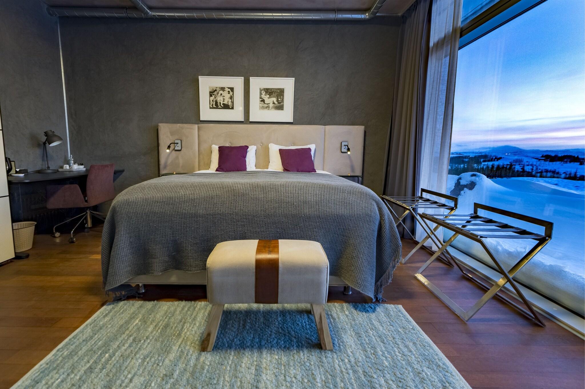 Junior Suite Accessible