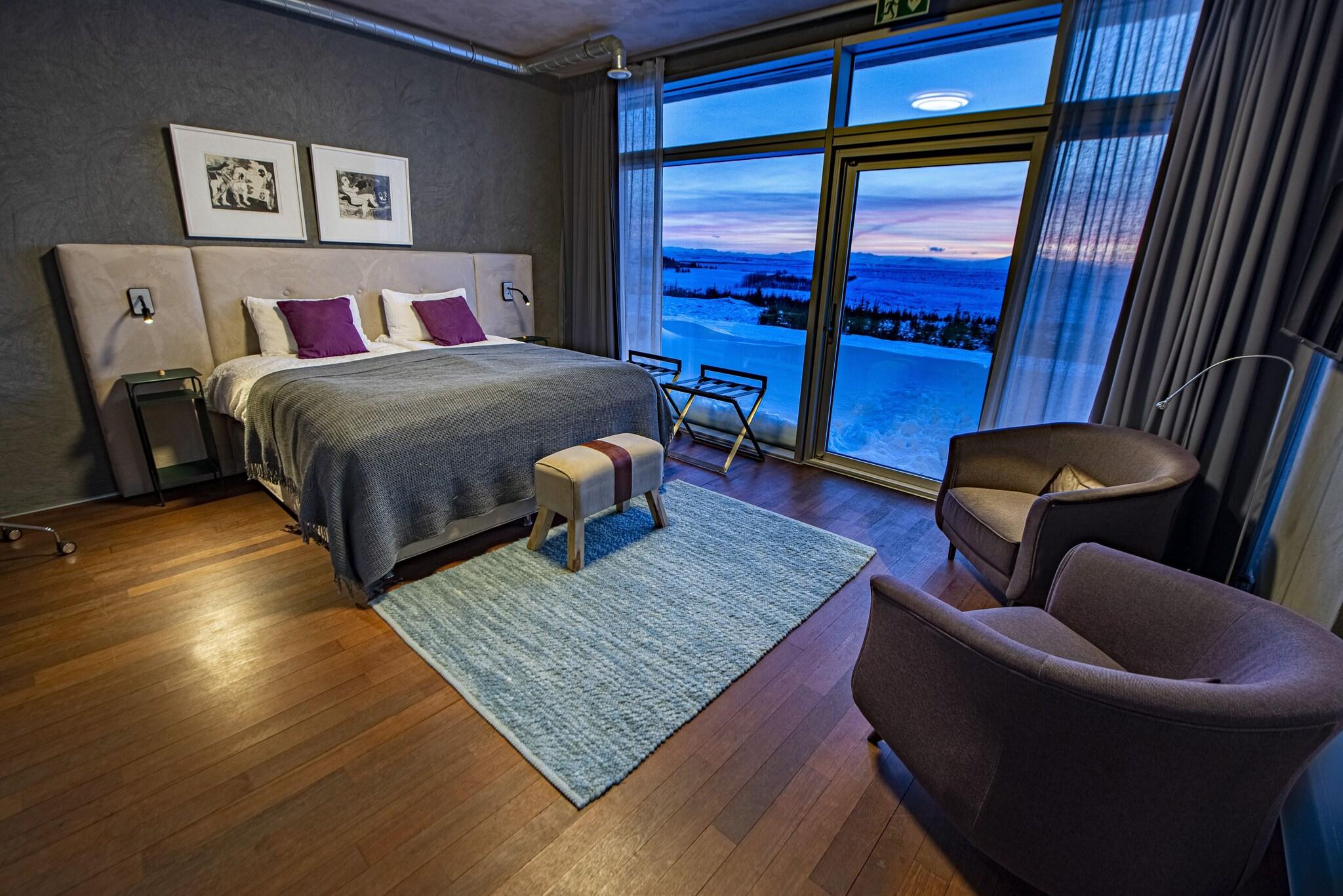 Junior Suite Accessible