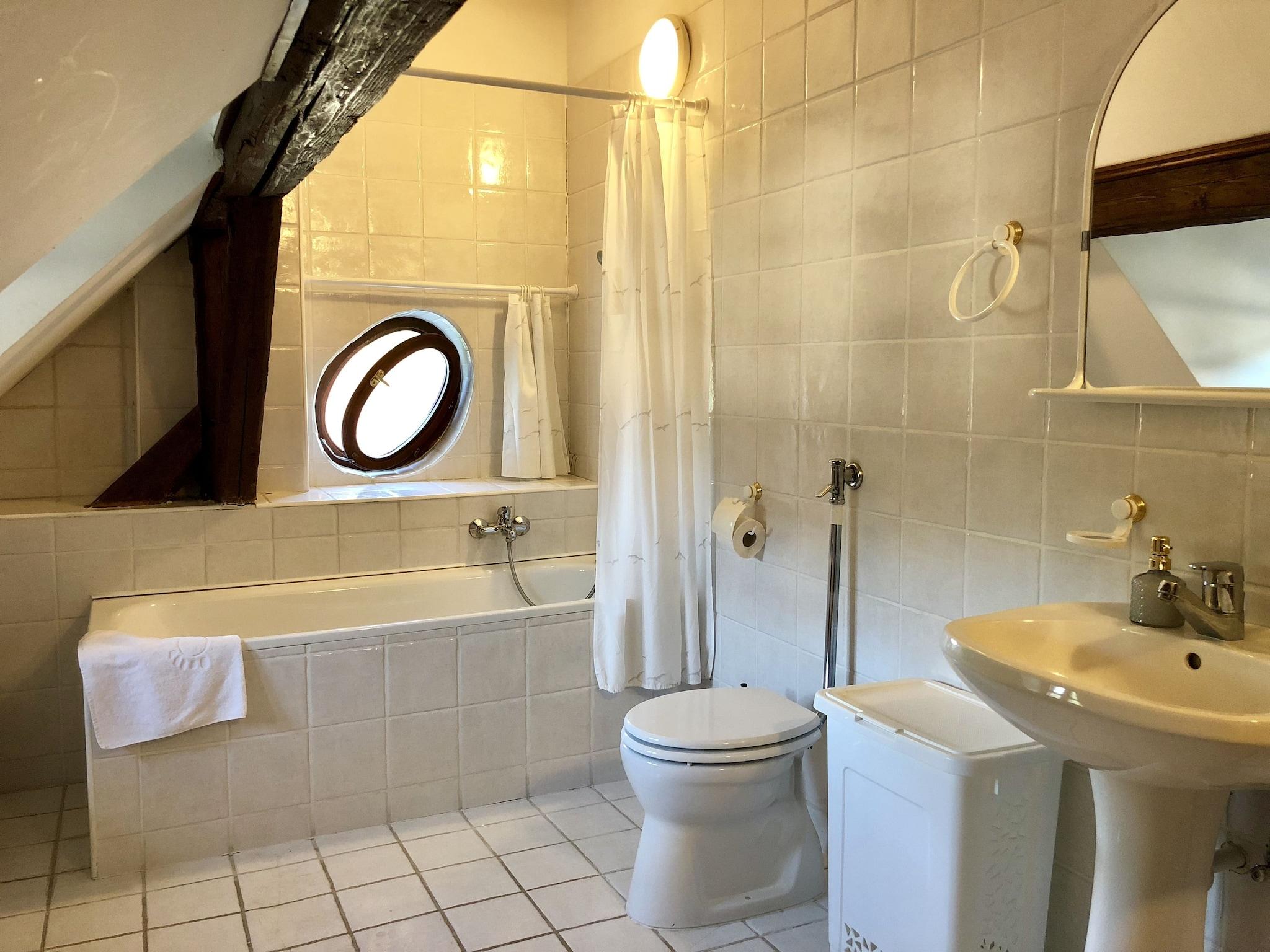 Double Superior Queen Bed