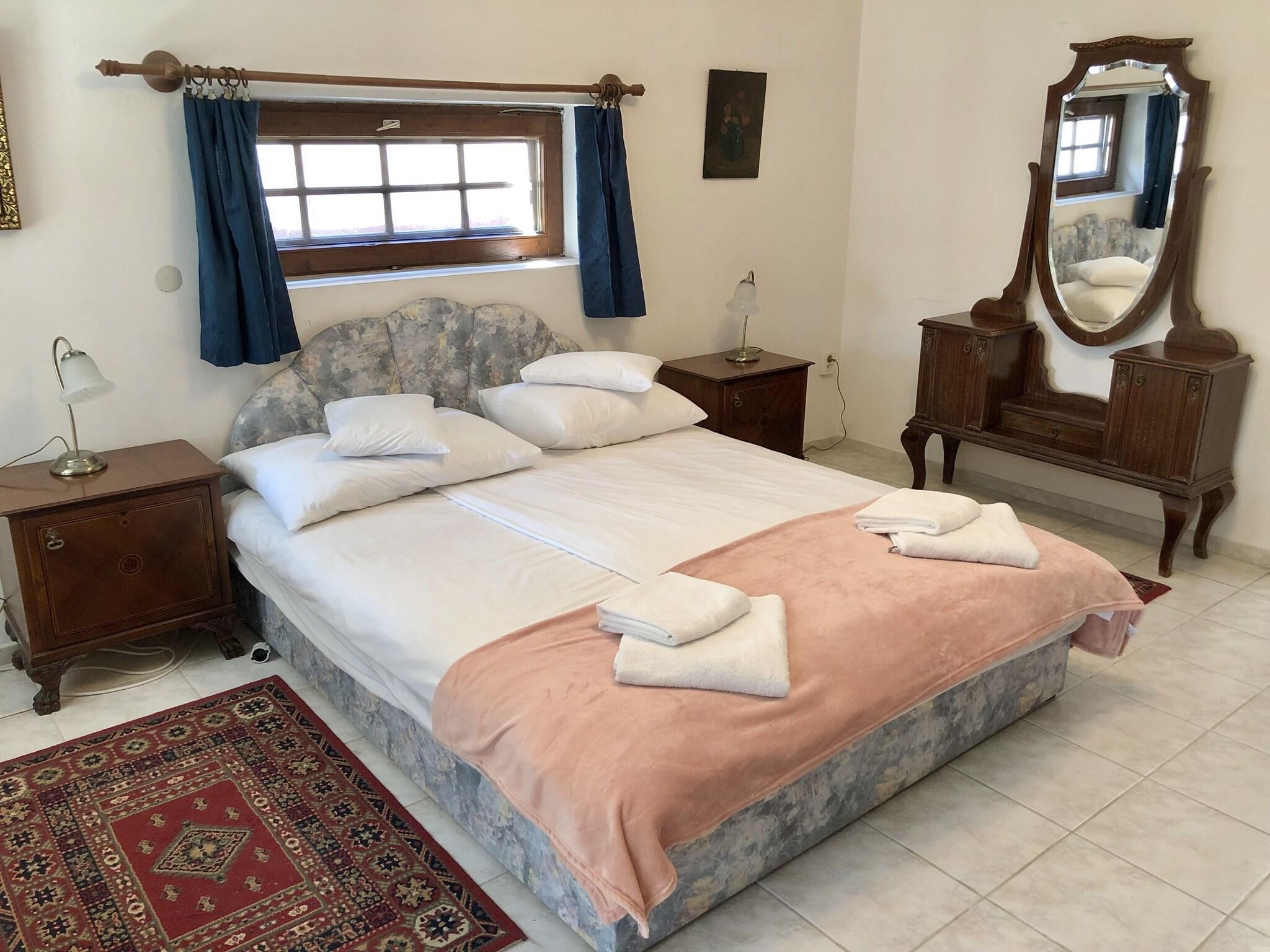 Apartment Two Queen Beds