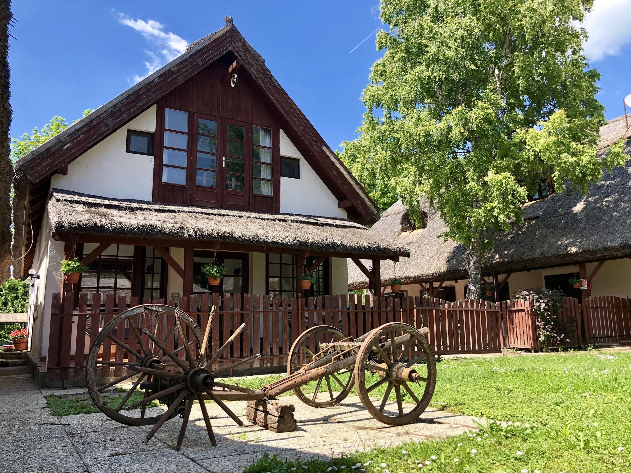 Apartment Two Queen Beds
