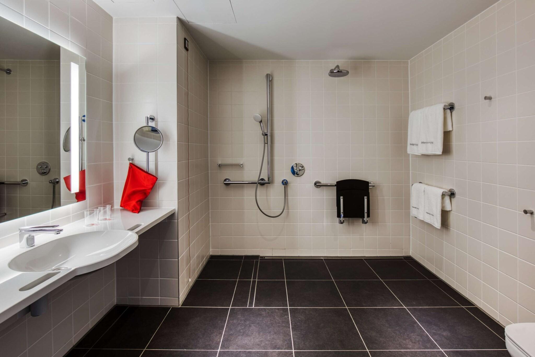 Double Accessible-queen Size Bed