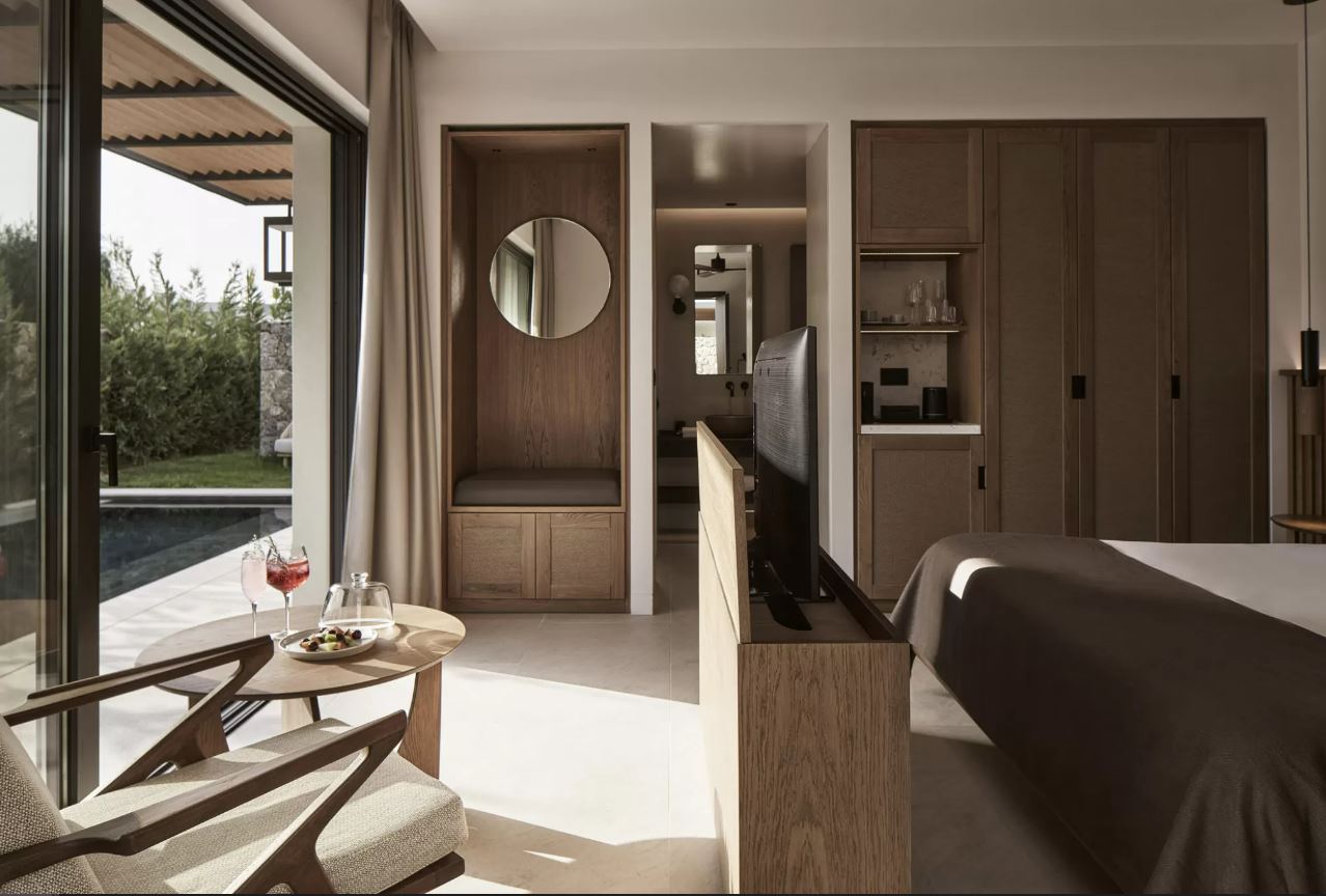 Suite with Private Pool