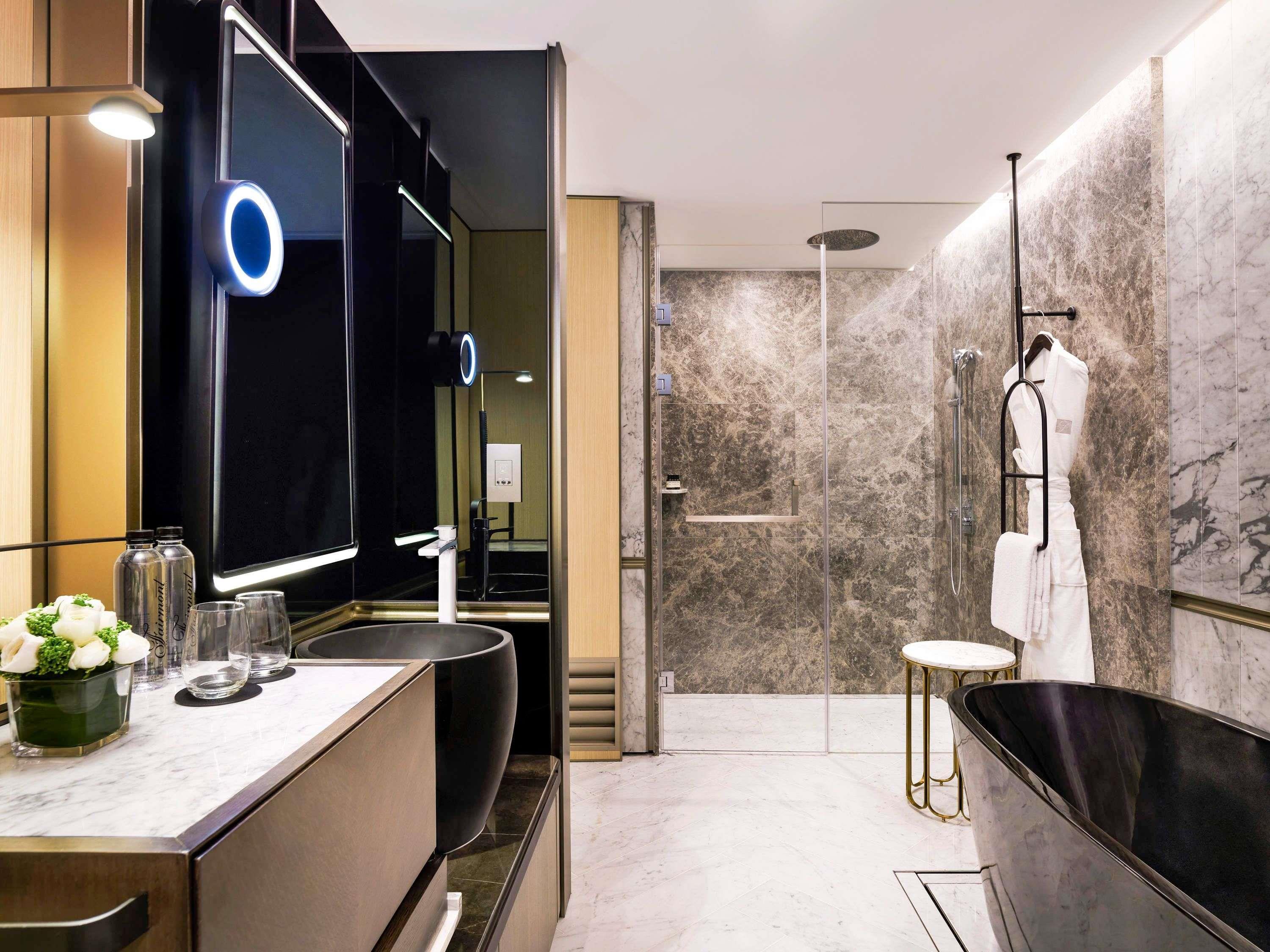 Suite Premier with Views