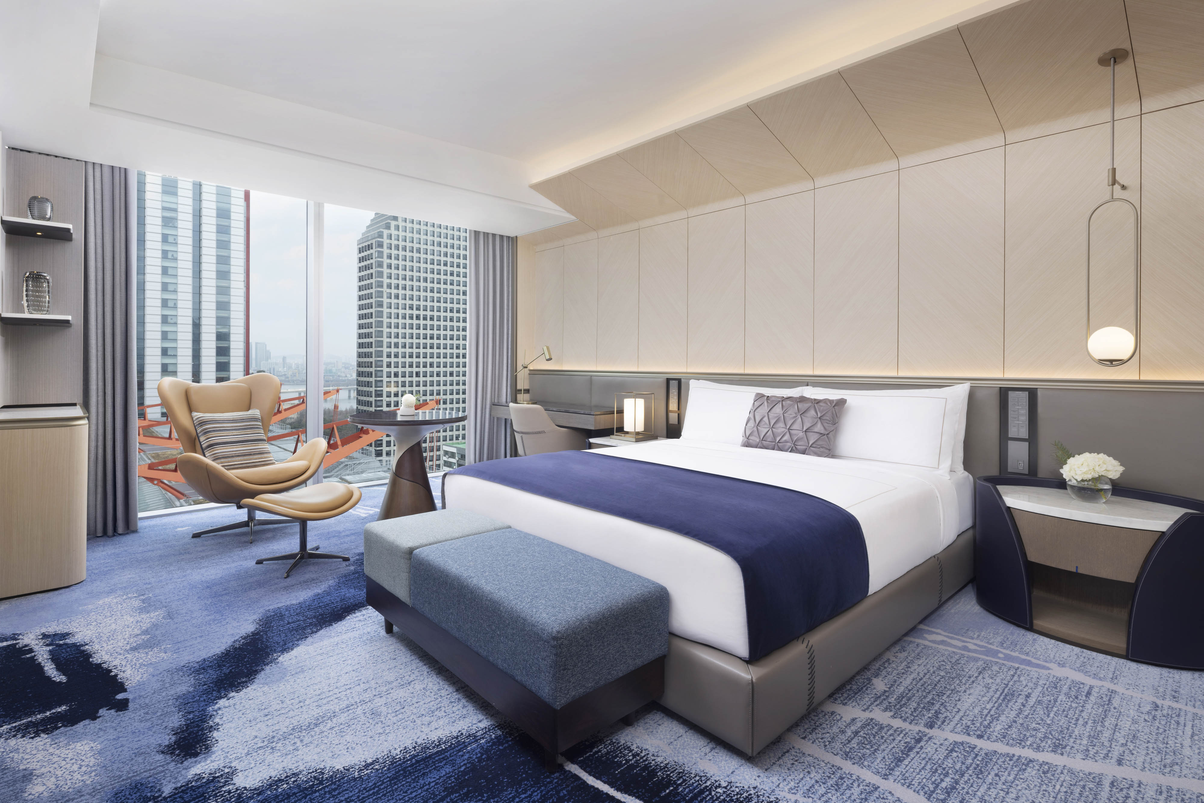 Suite Premier with Views