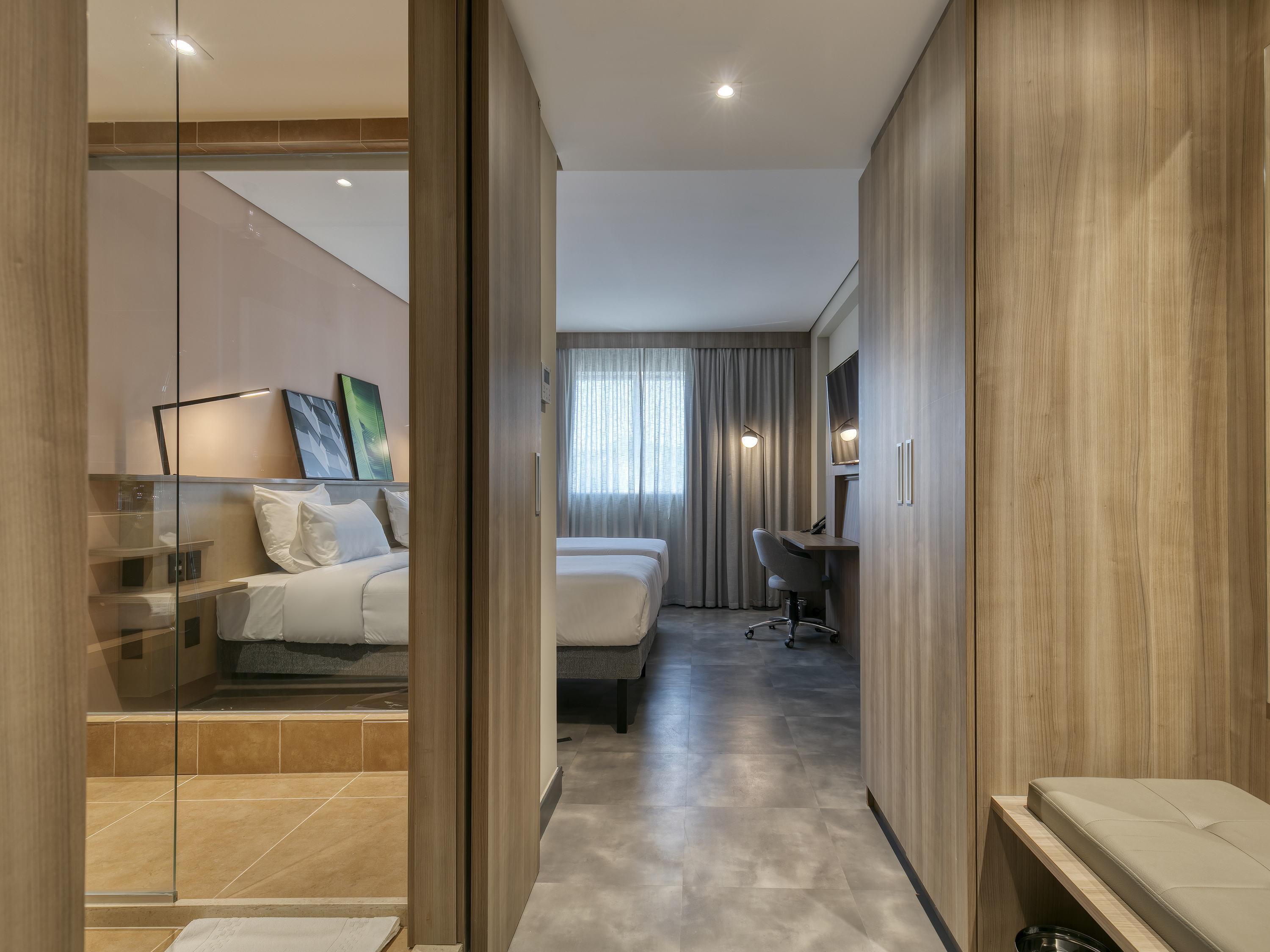 Double Queen Size Bed