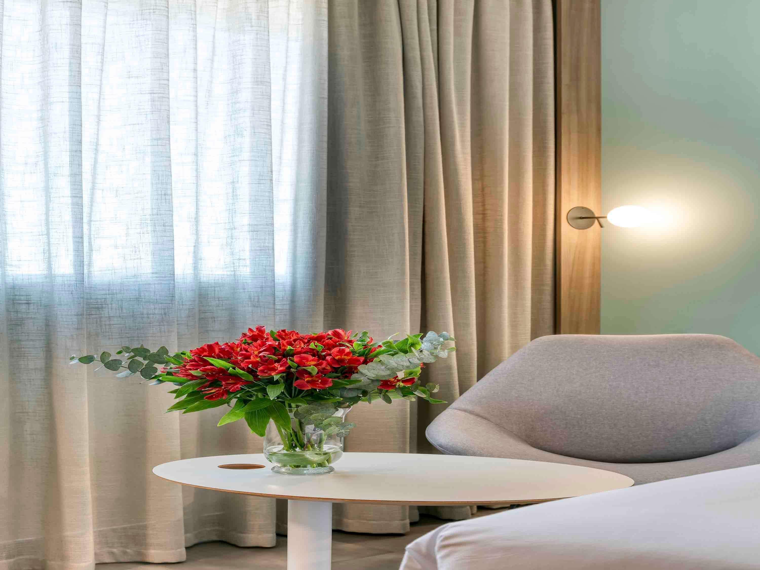 Double Accessible Superior