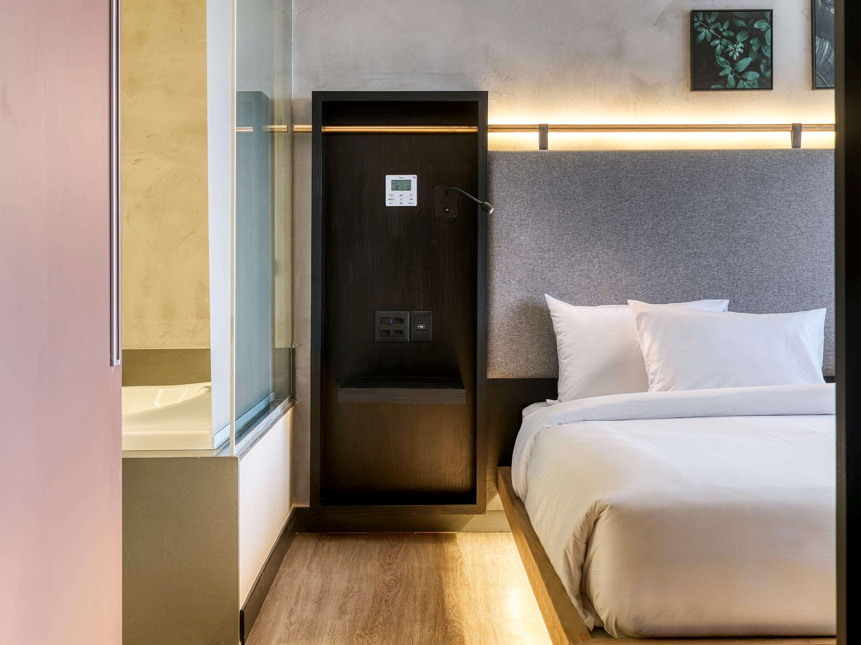 Double Superior Queen Bed