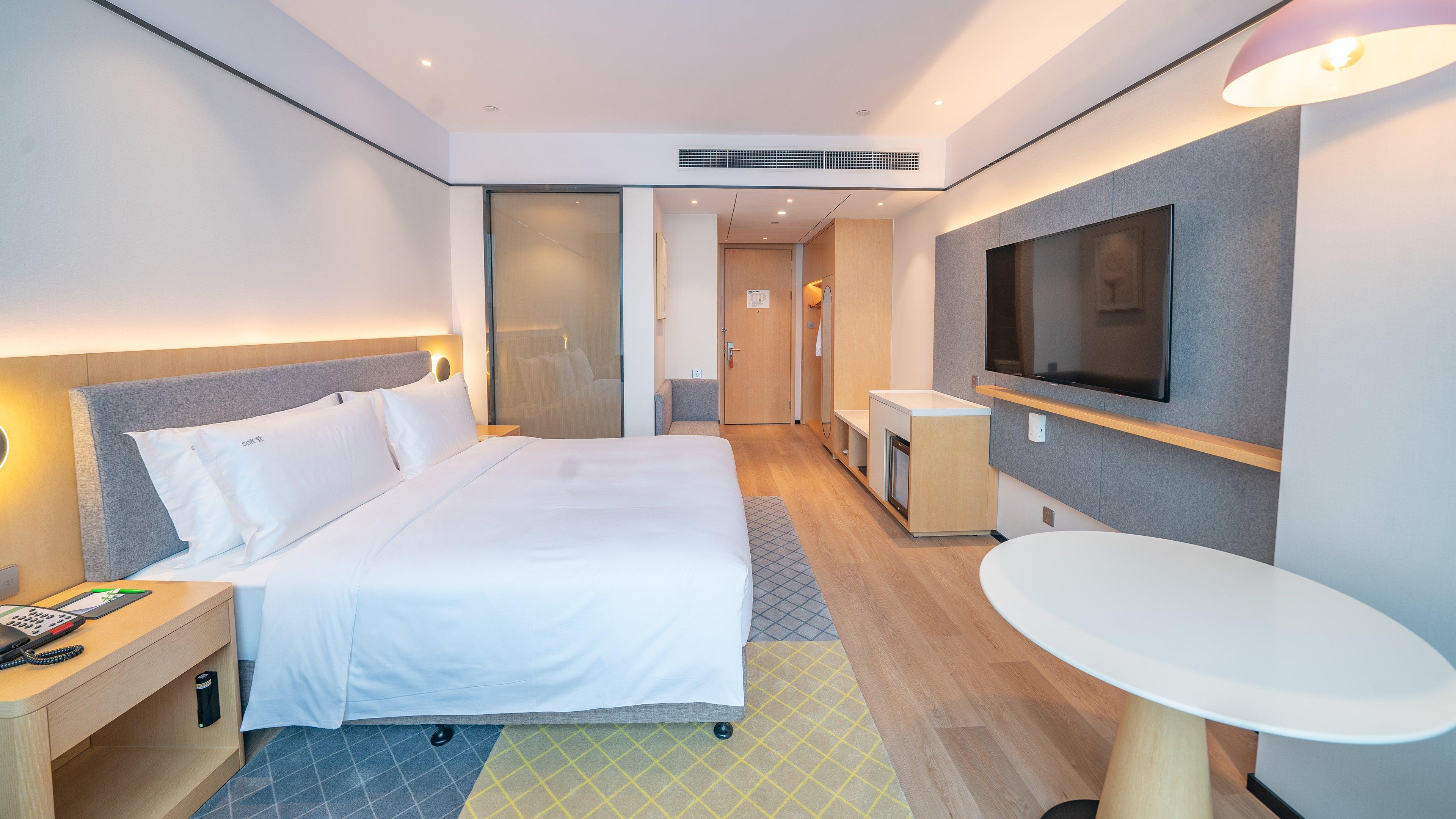 Double King Size Bed