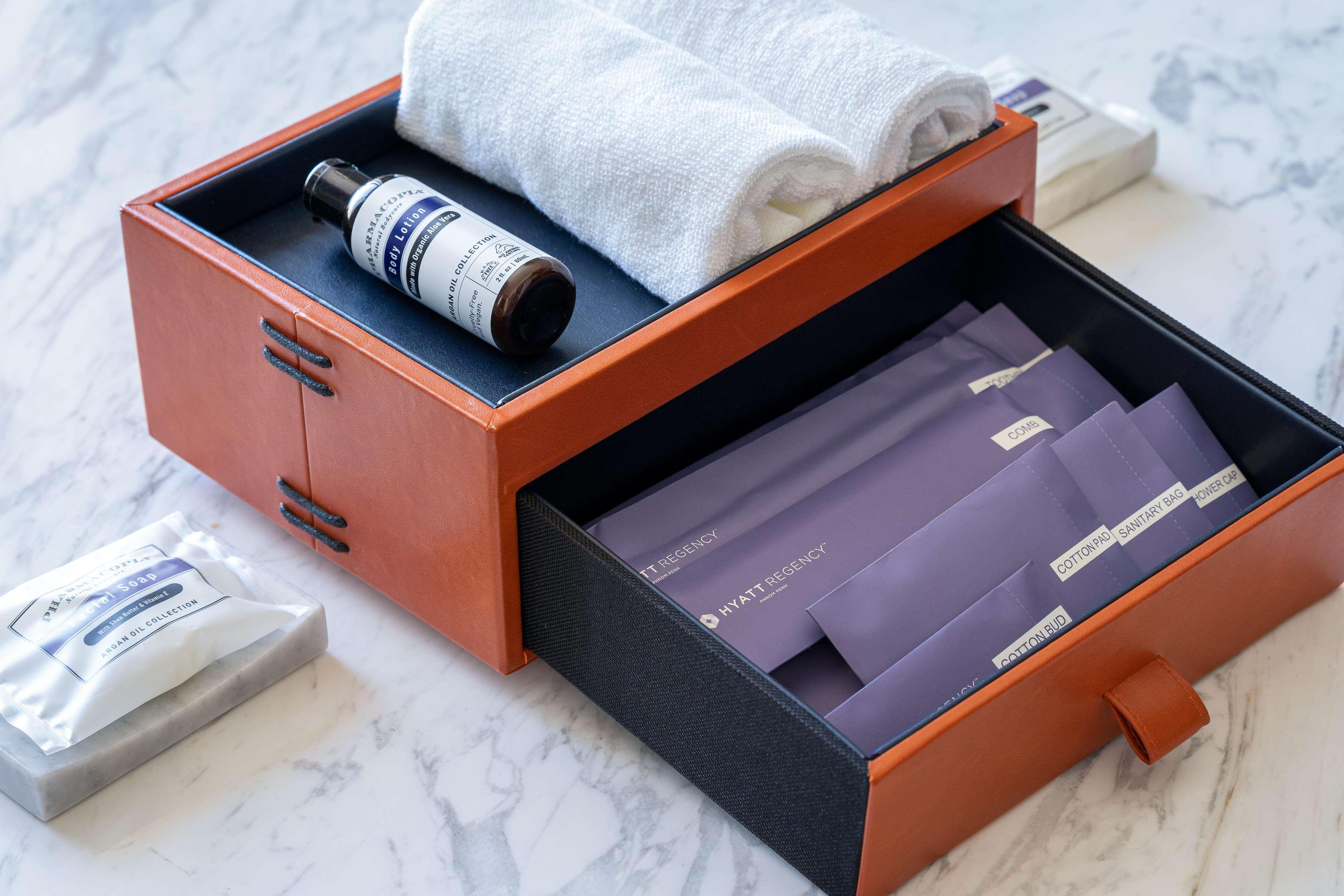 Double Deluxe King Bed