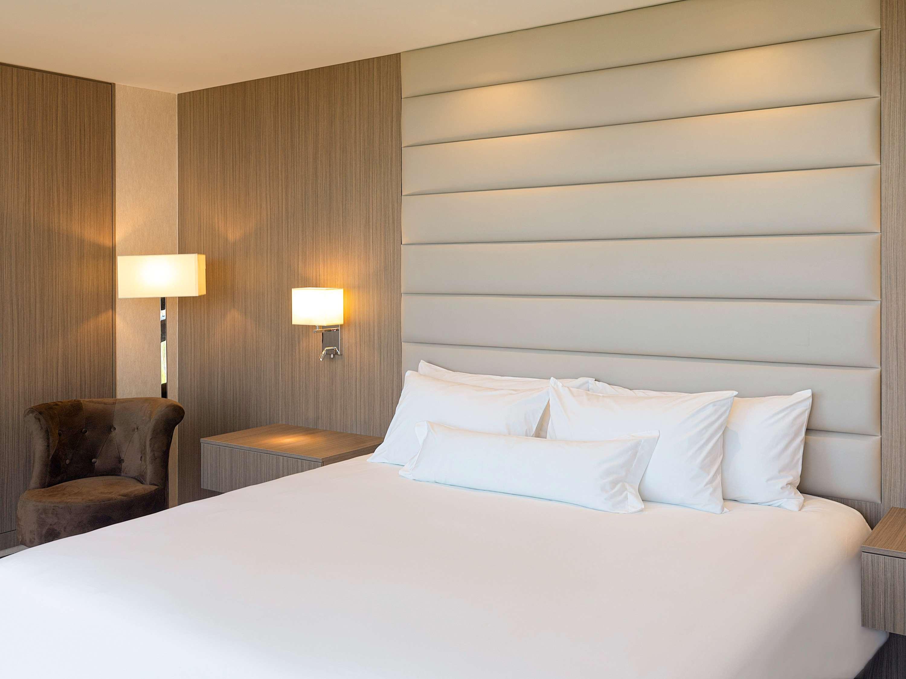 Double City View King Bed