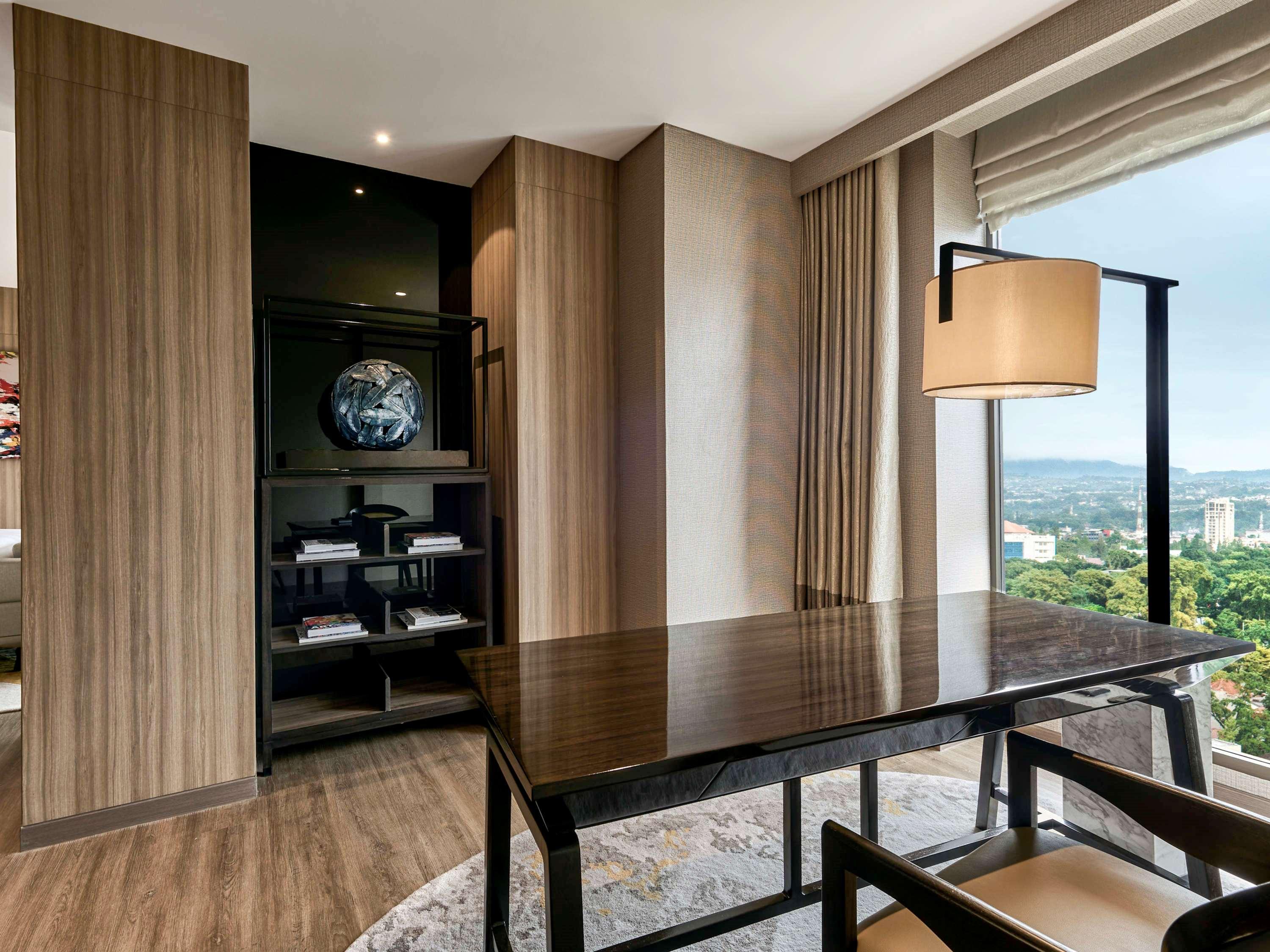 Junior Suite King Size Bed