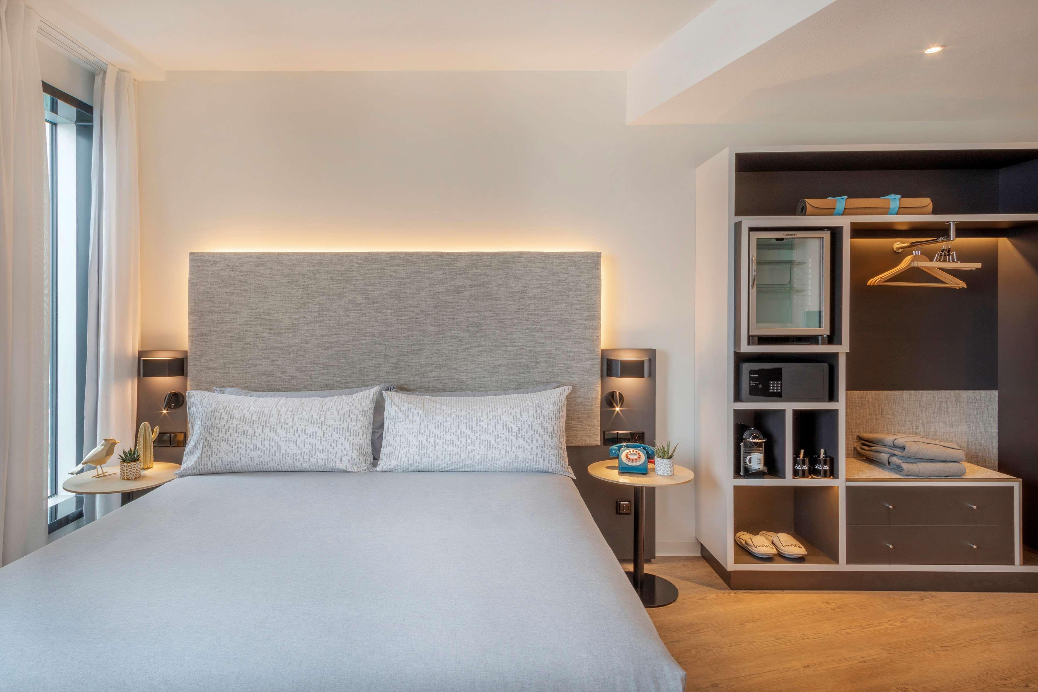 Double King Size Bed