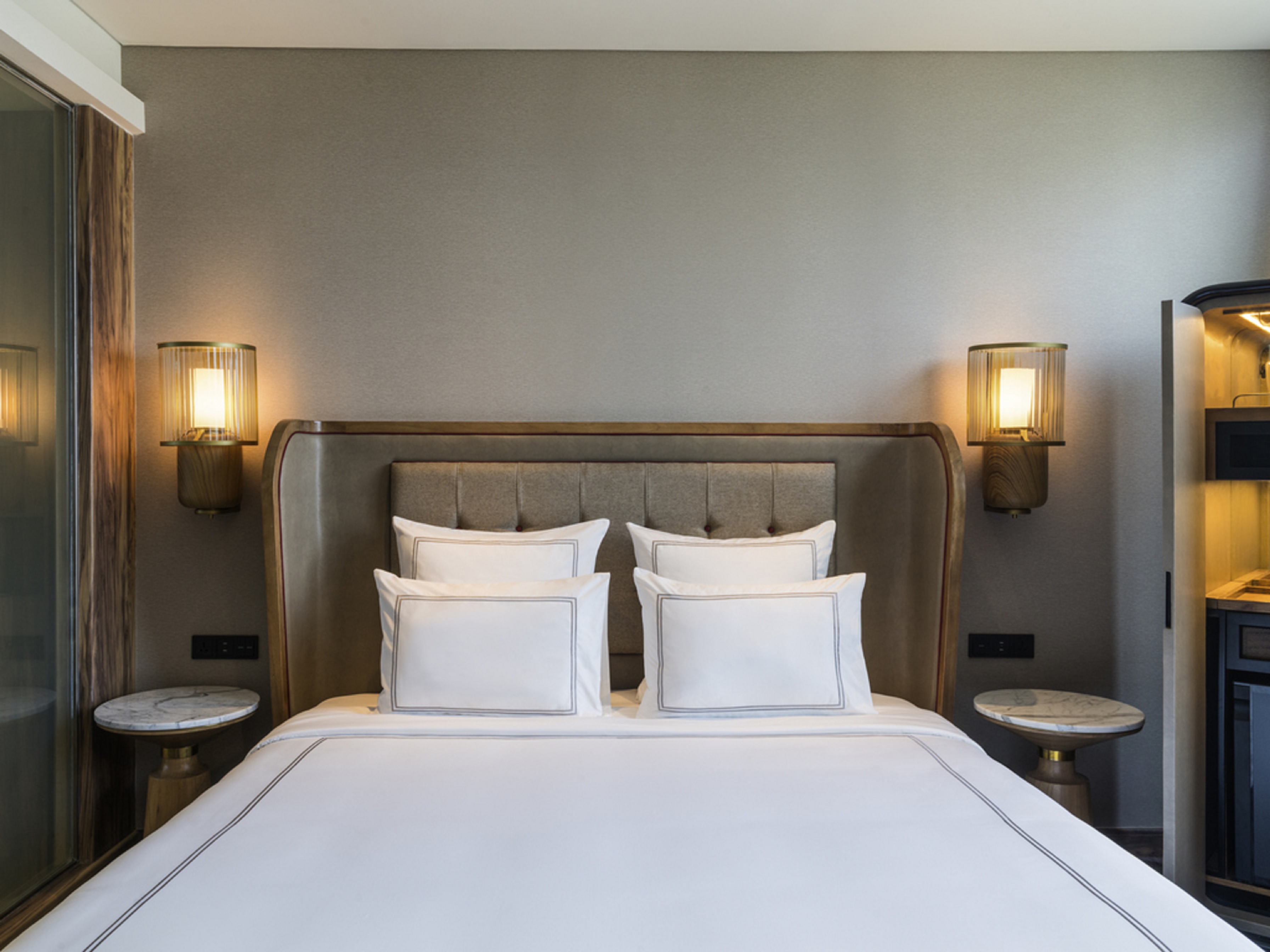 Double Executive King Bed