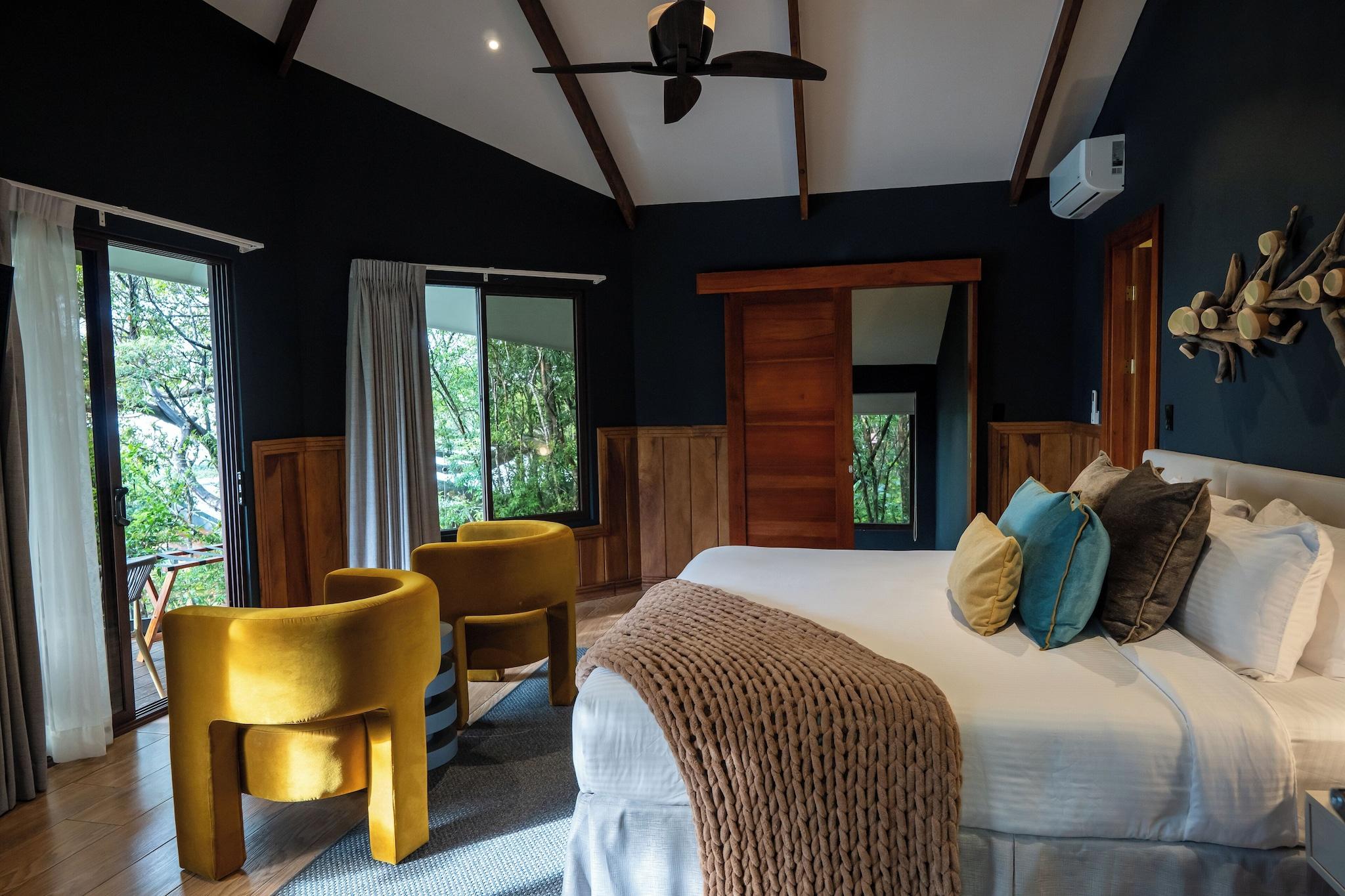 Bungalow Two King Beds