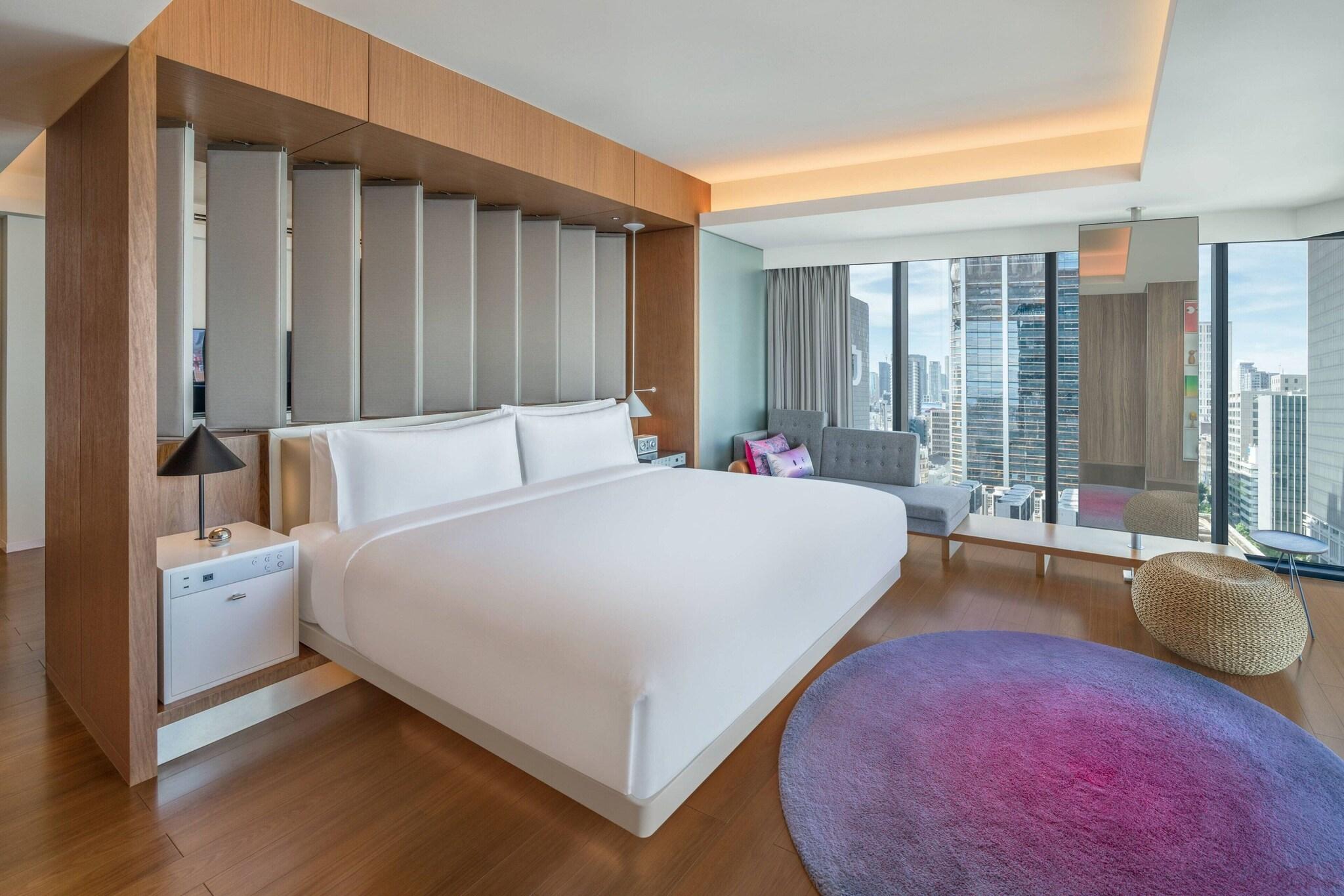 Suite King Size Bed
