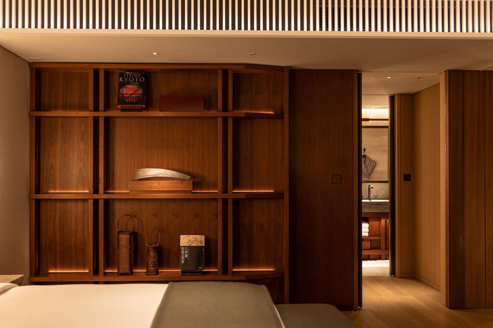 Suite King Bed Non Smoking