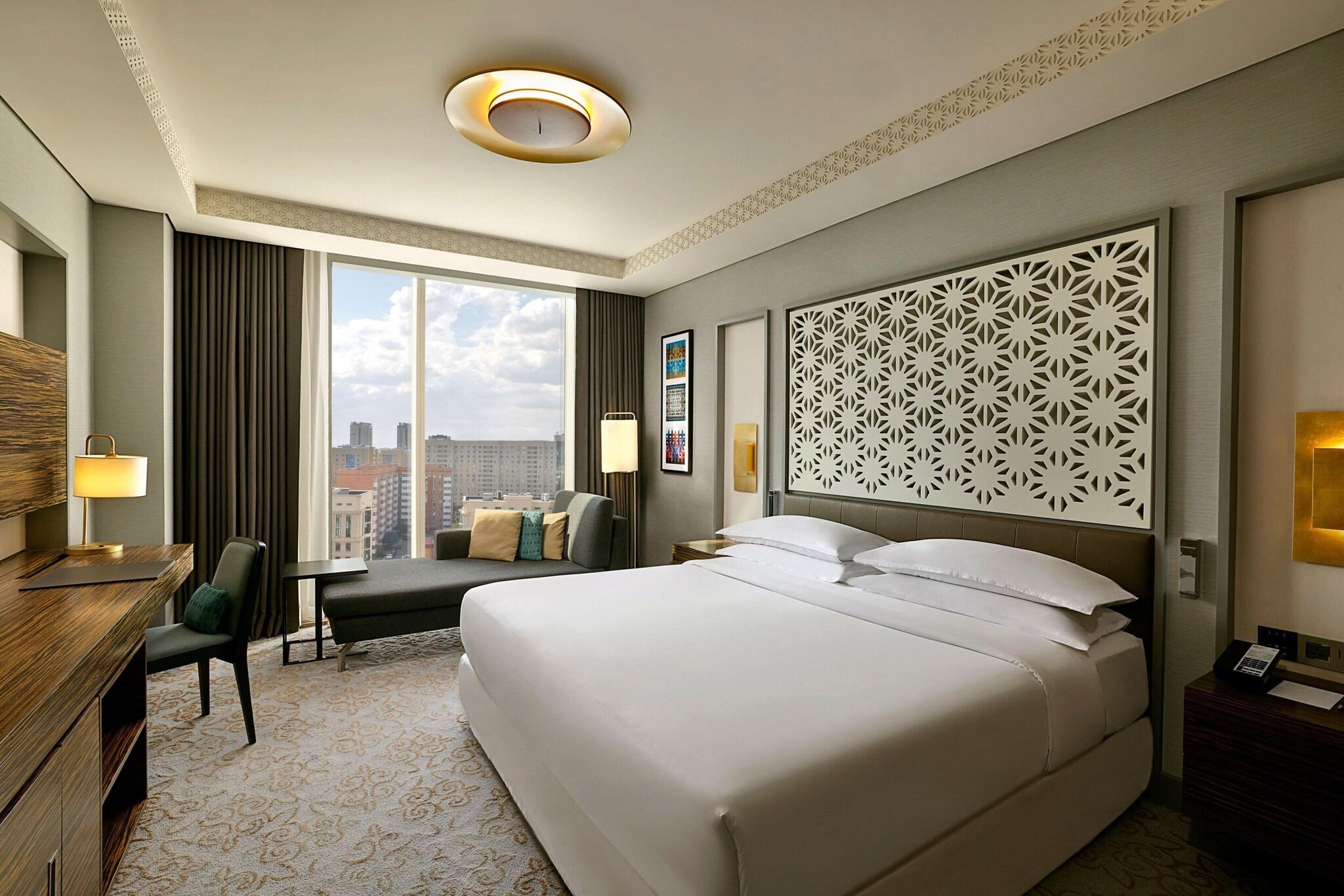 Double Deluxe King Bed