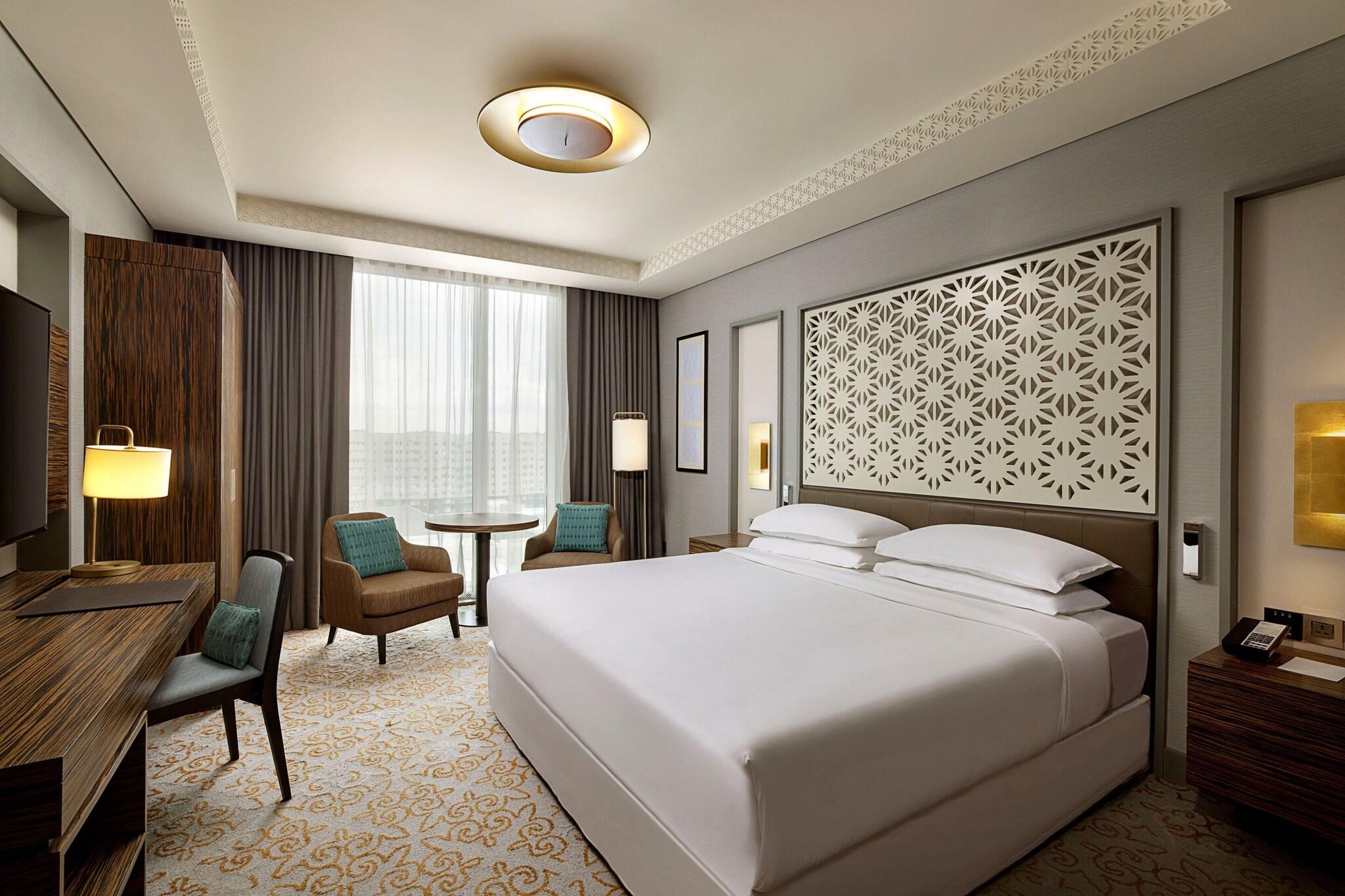 Double Deluxe King Bed