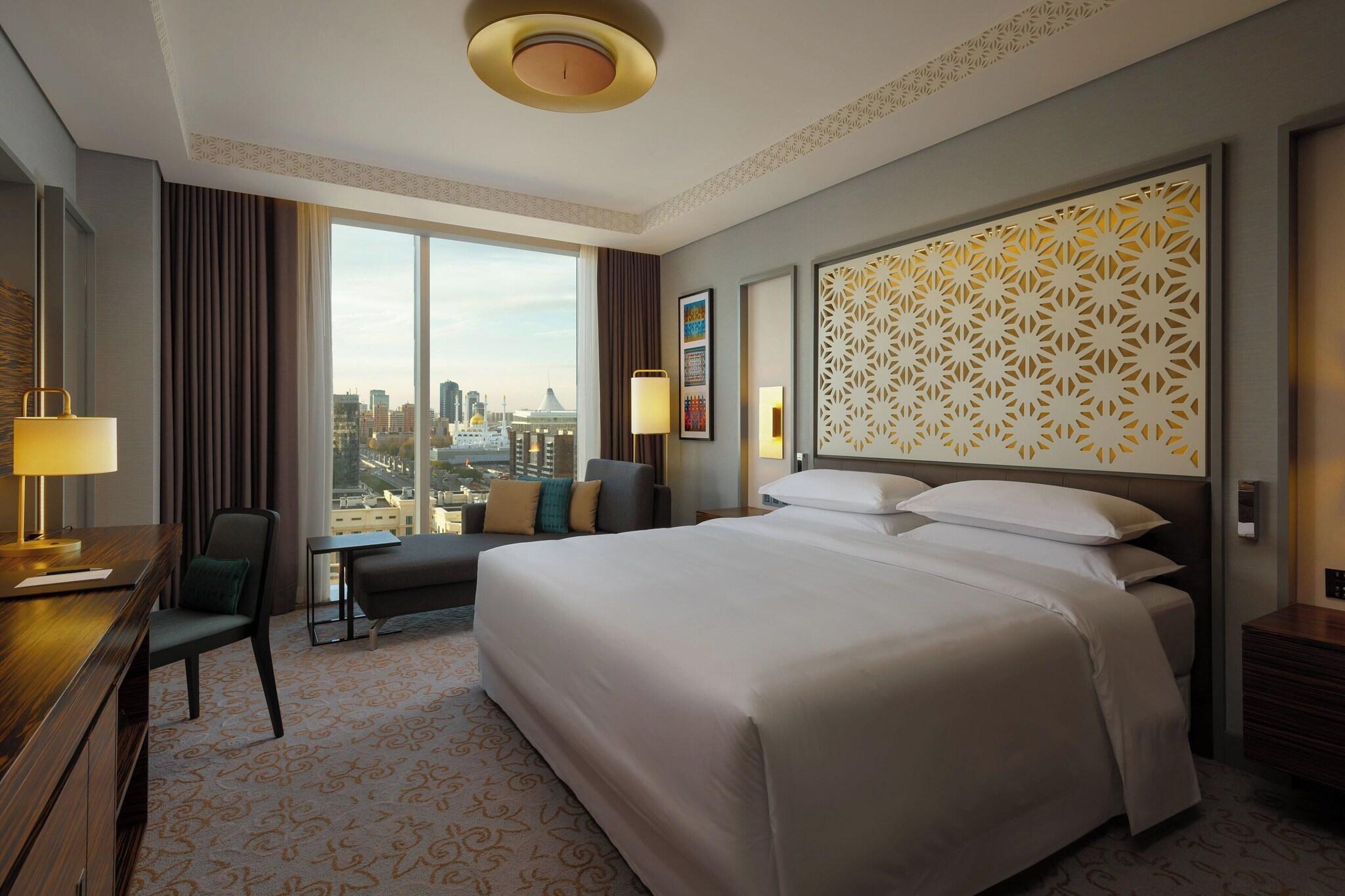 Double Club King Bed