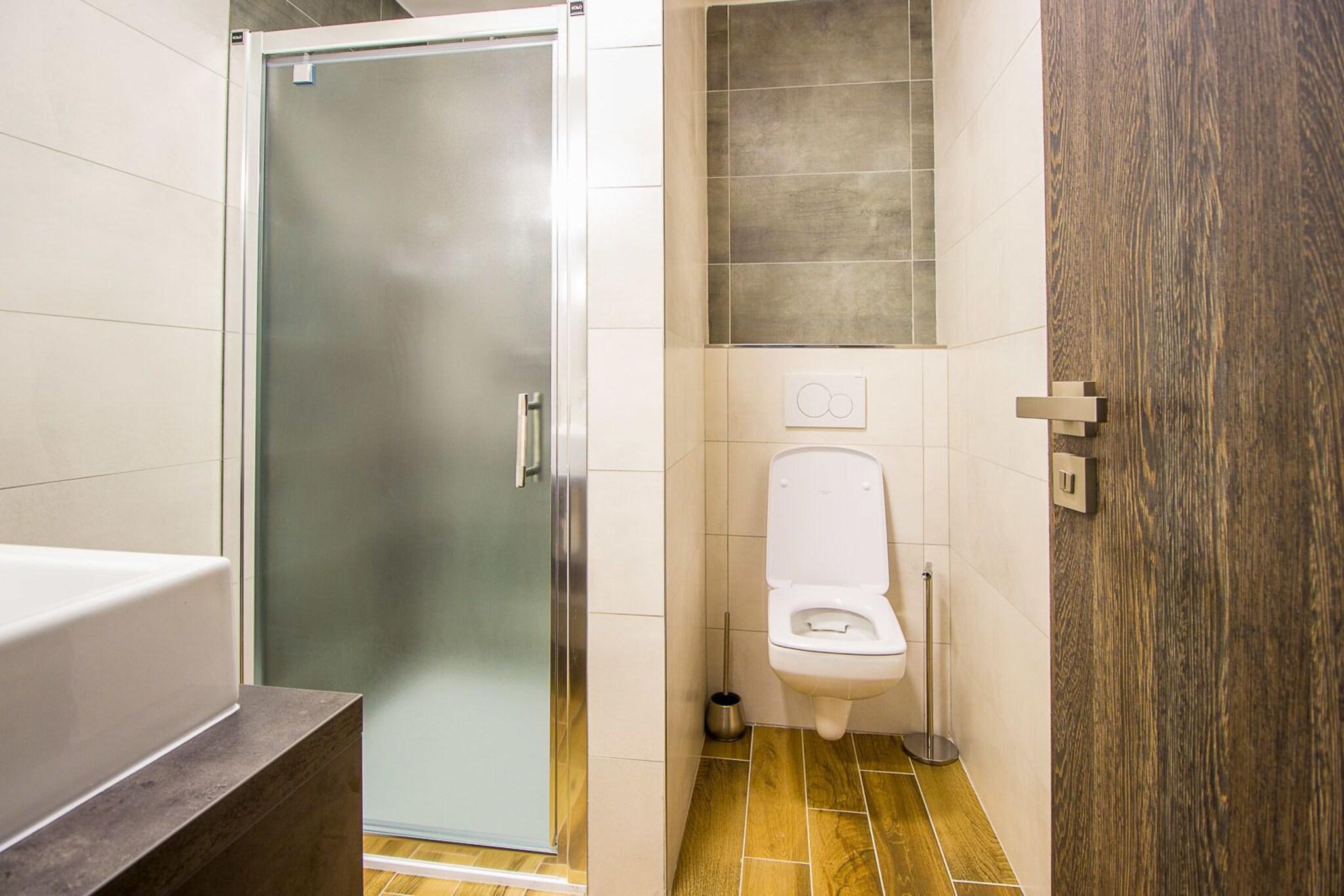 Double Queen Size Bed