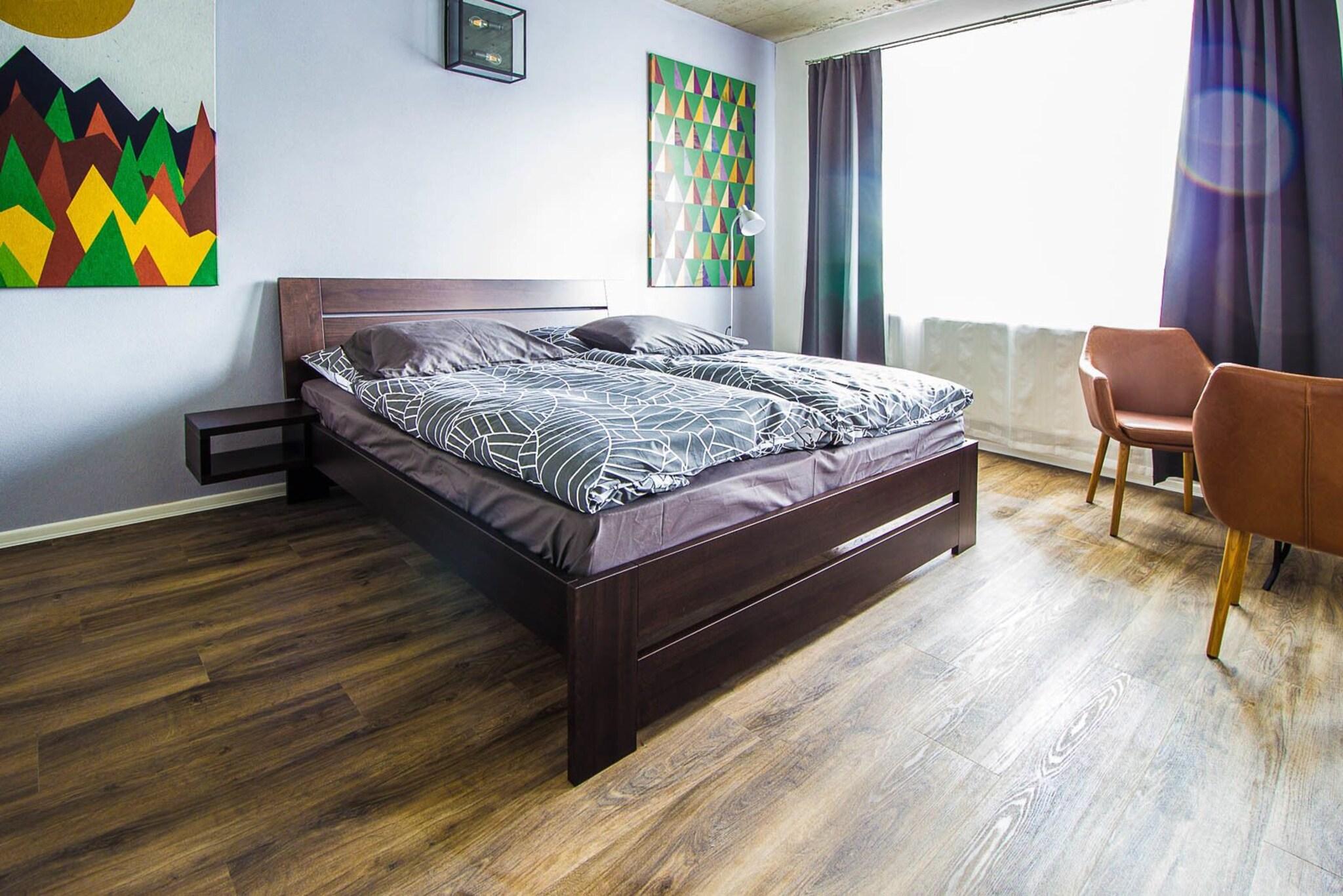 Double Queen Size Bed