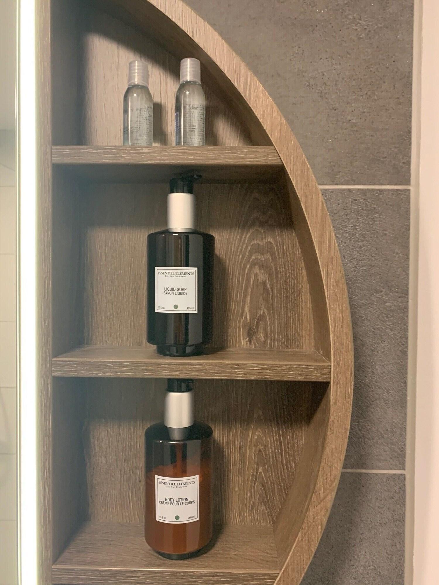 Studio Queen Size Bed