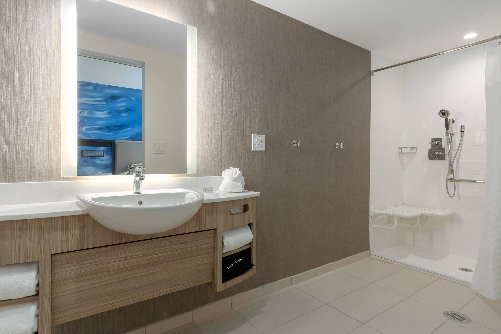 Suite Accessible-two Queen Beds