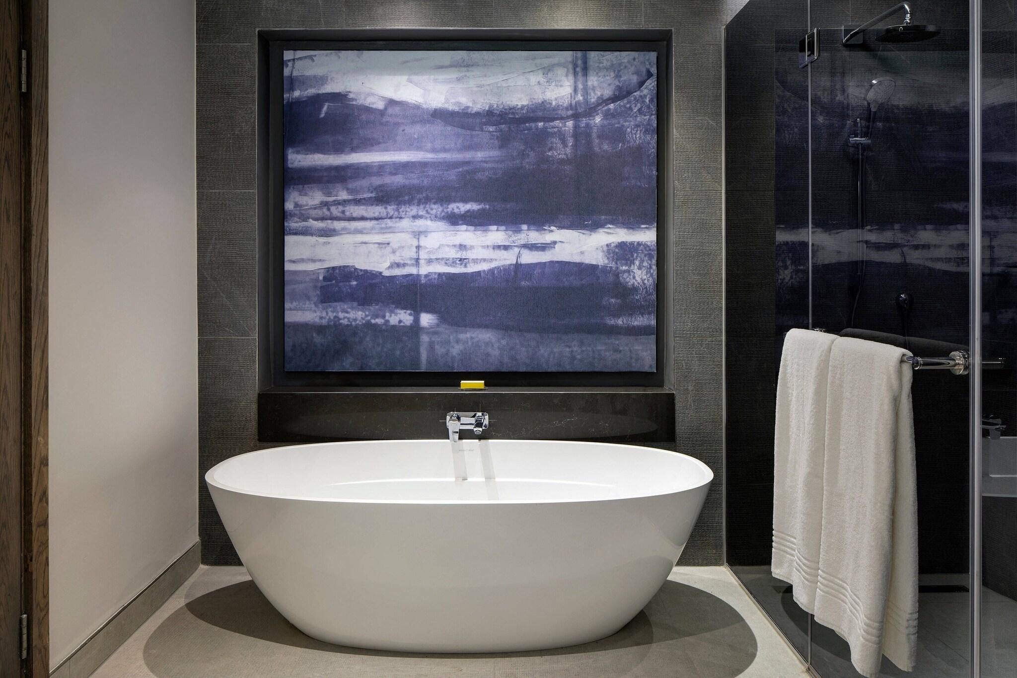 Apartment King Bed Two Bedrooms