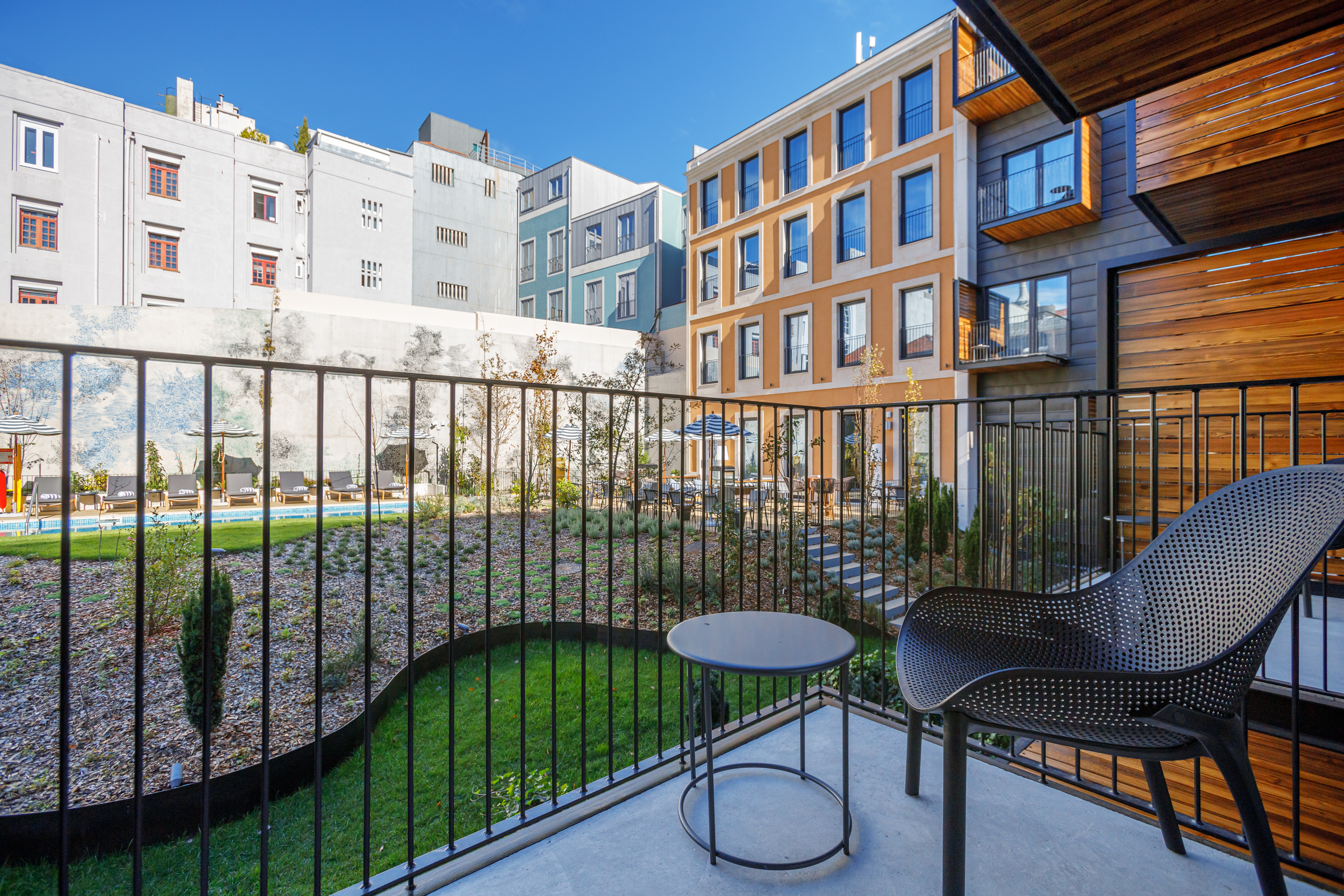 Double Premium Garden View