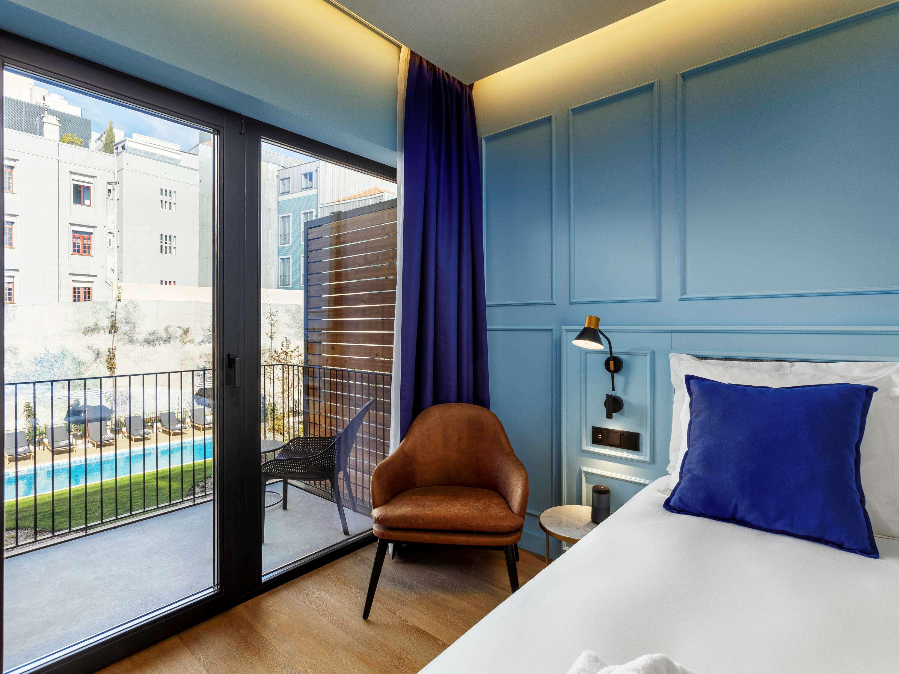 Double Premium Garden View