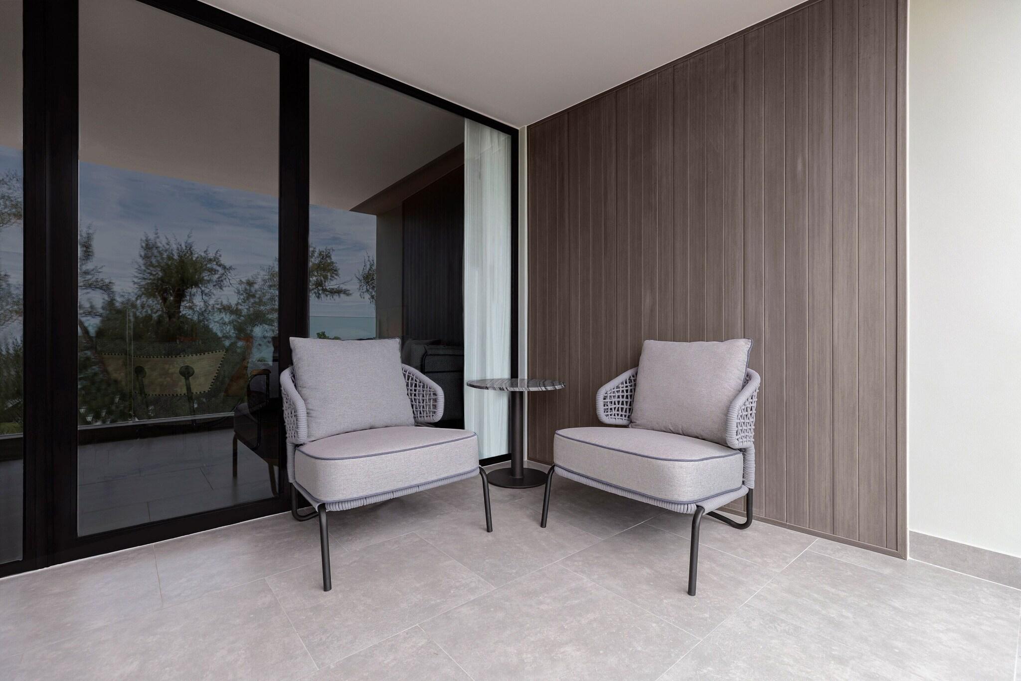 Twin Deluxe Two Double Beds