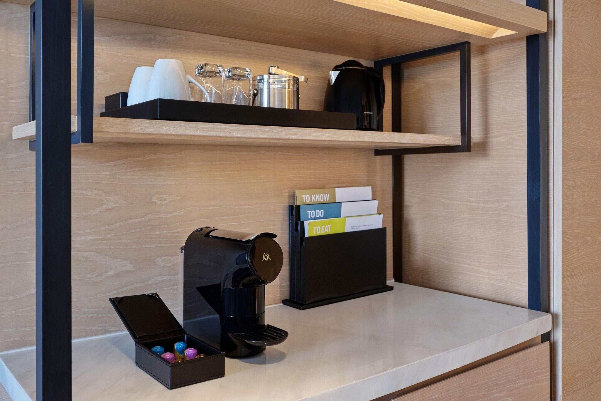 Suite Ocean View King Bed