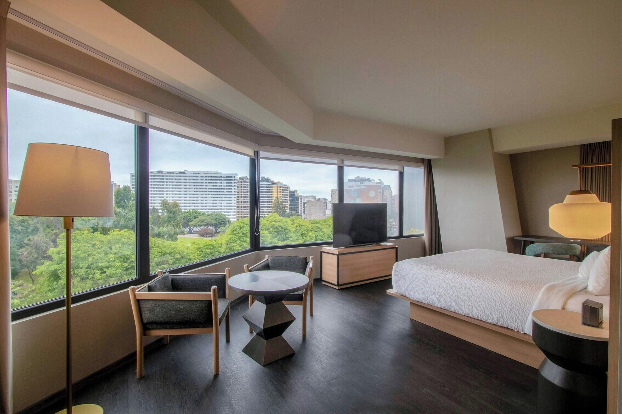 Double City View King Bed