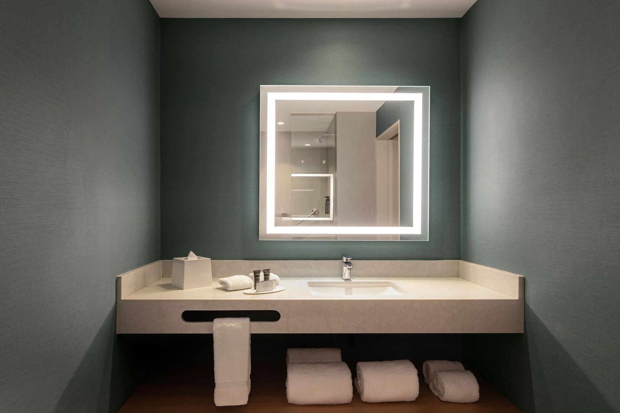 Double Queen Size Bed