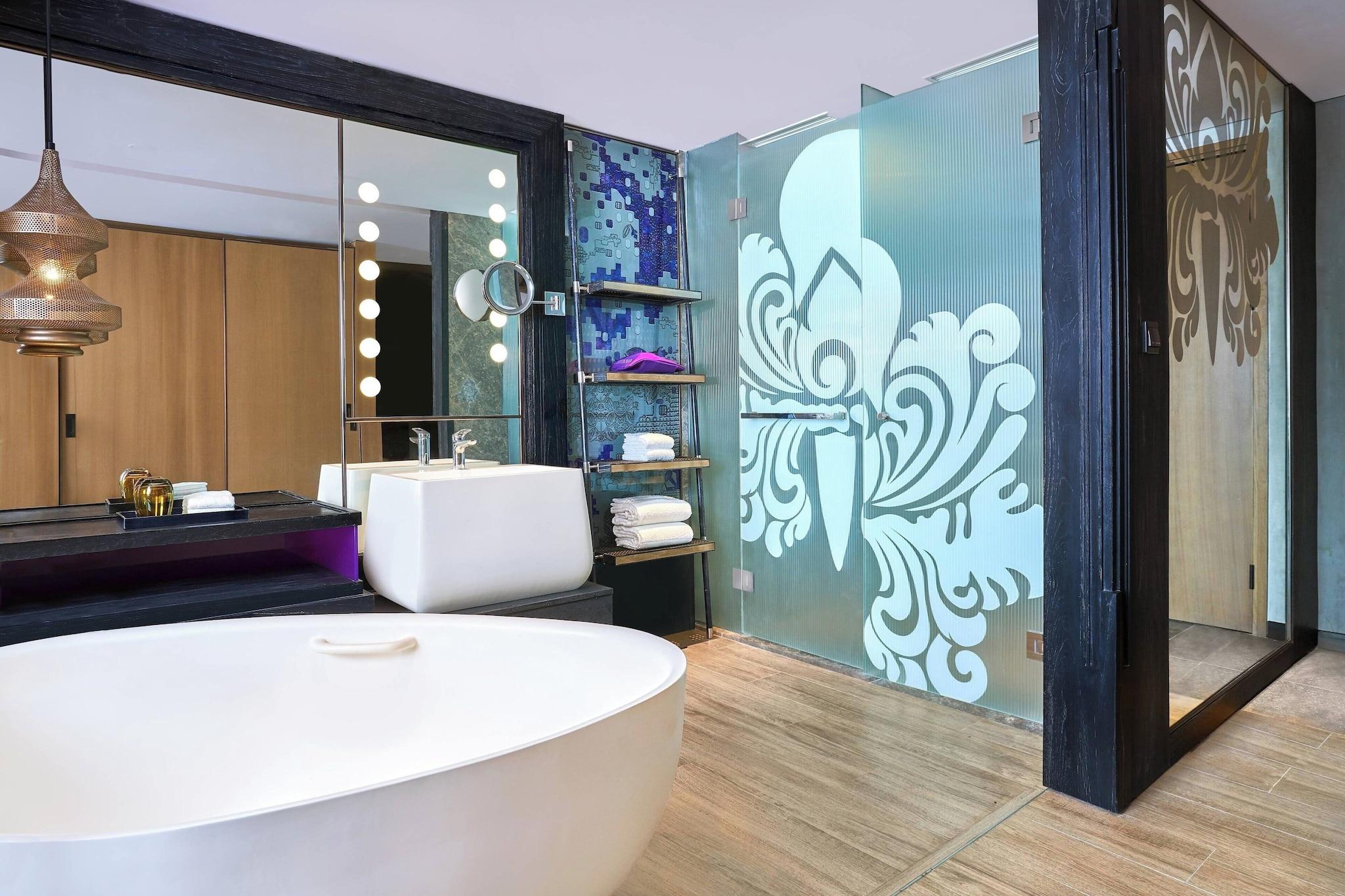 Quadruple Deluxe Two Double Beds