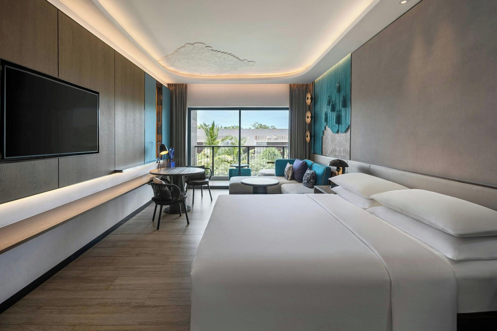 Double Deluxe King Bed