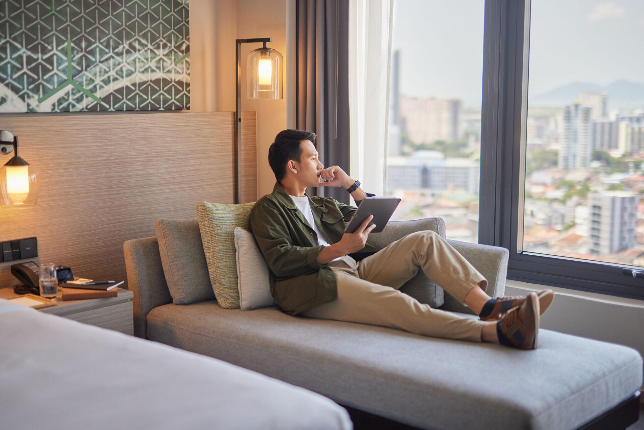 Suite City View King Bed