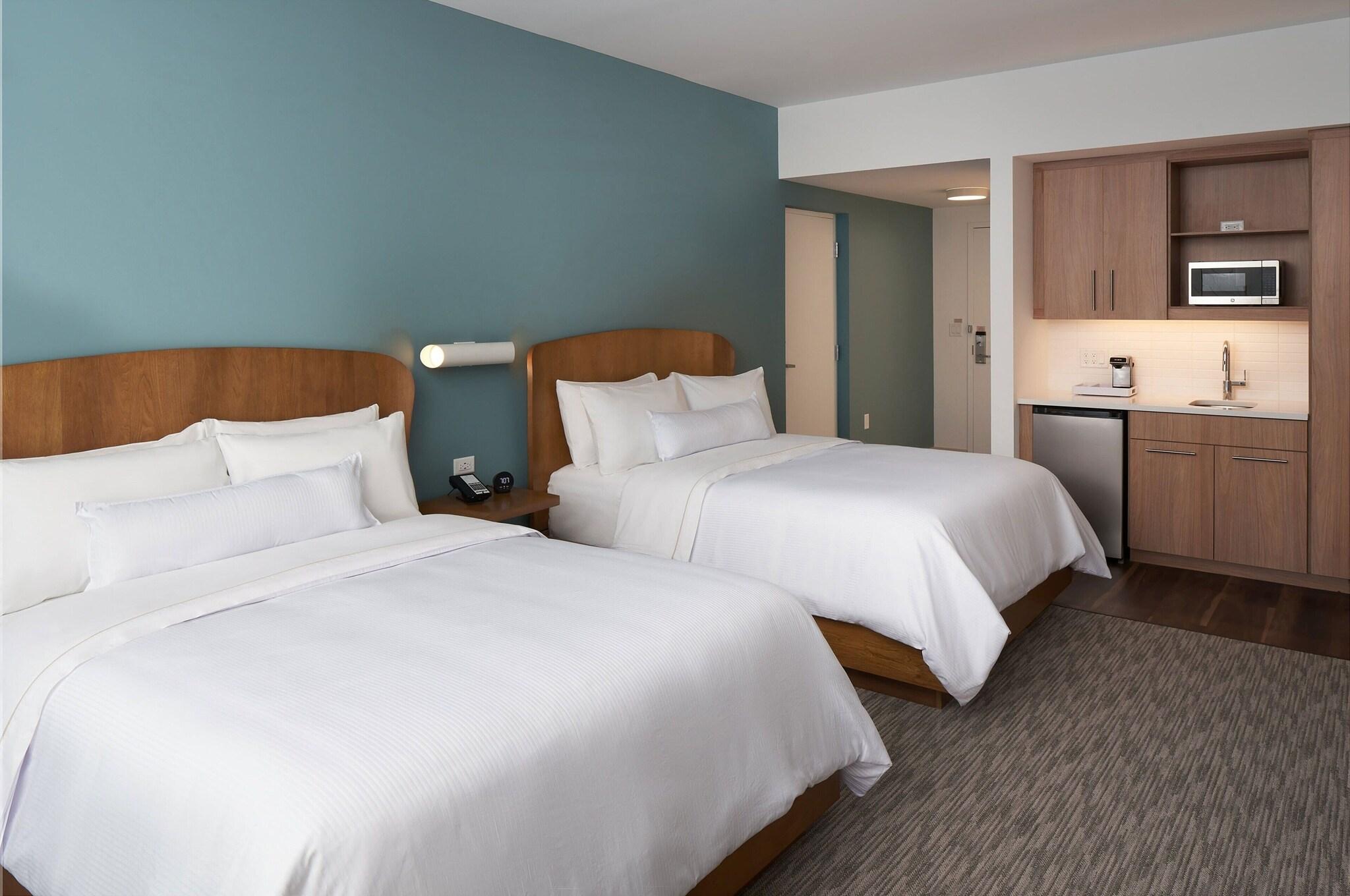 Suite Two Queen Beds One Bedroom