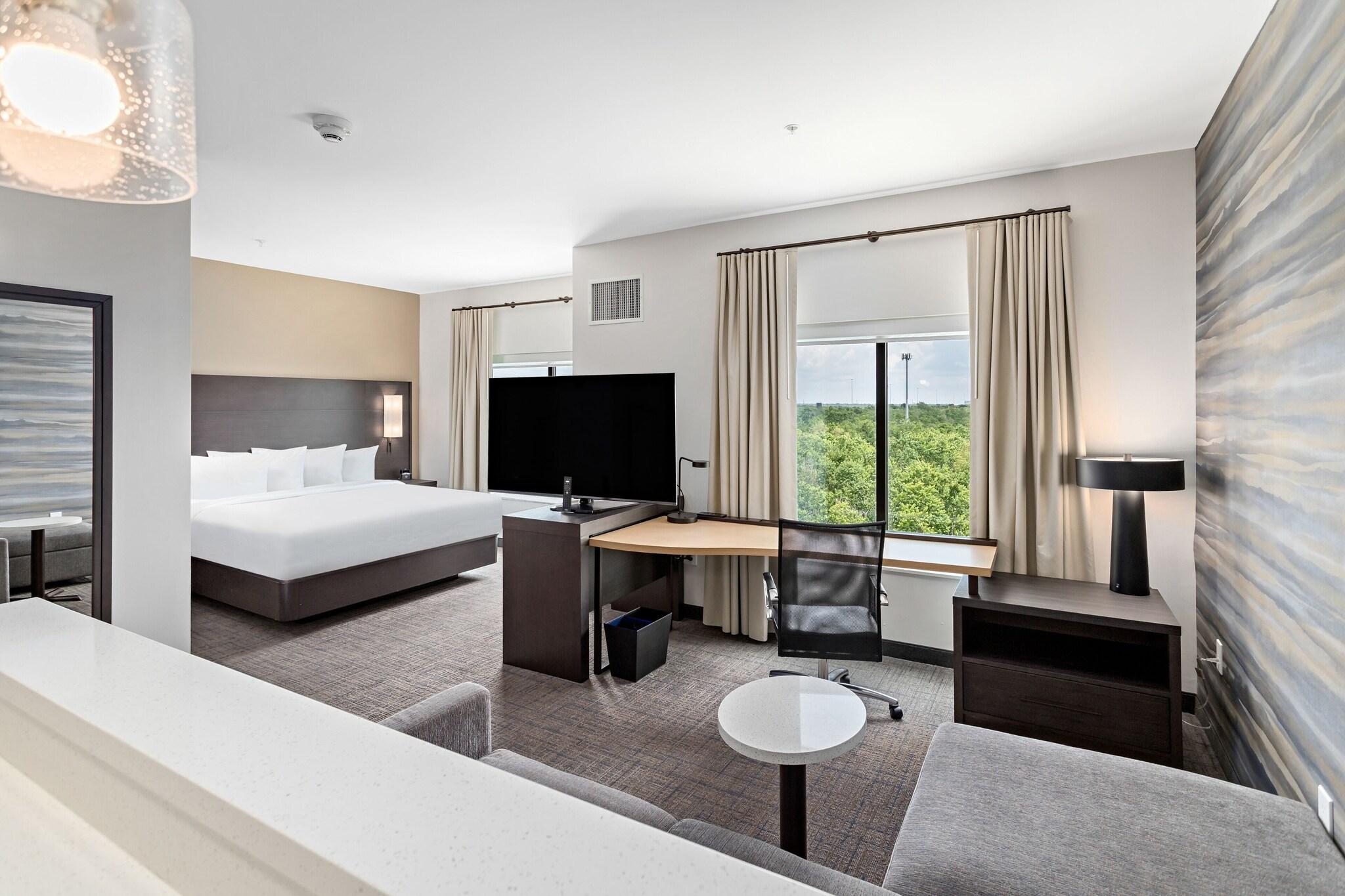 Studio King Size Bed