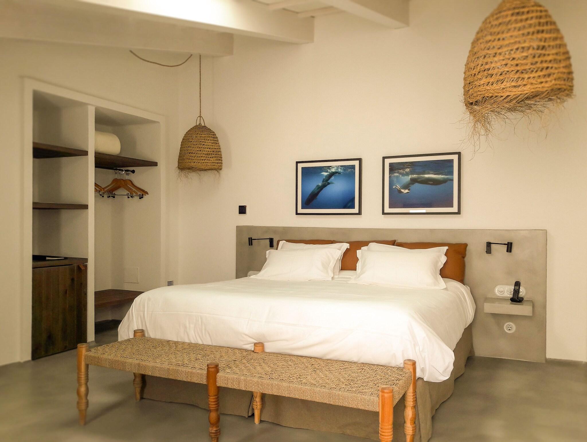 Double Deluxe King Bed