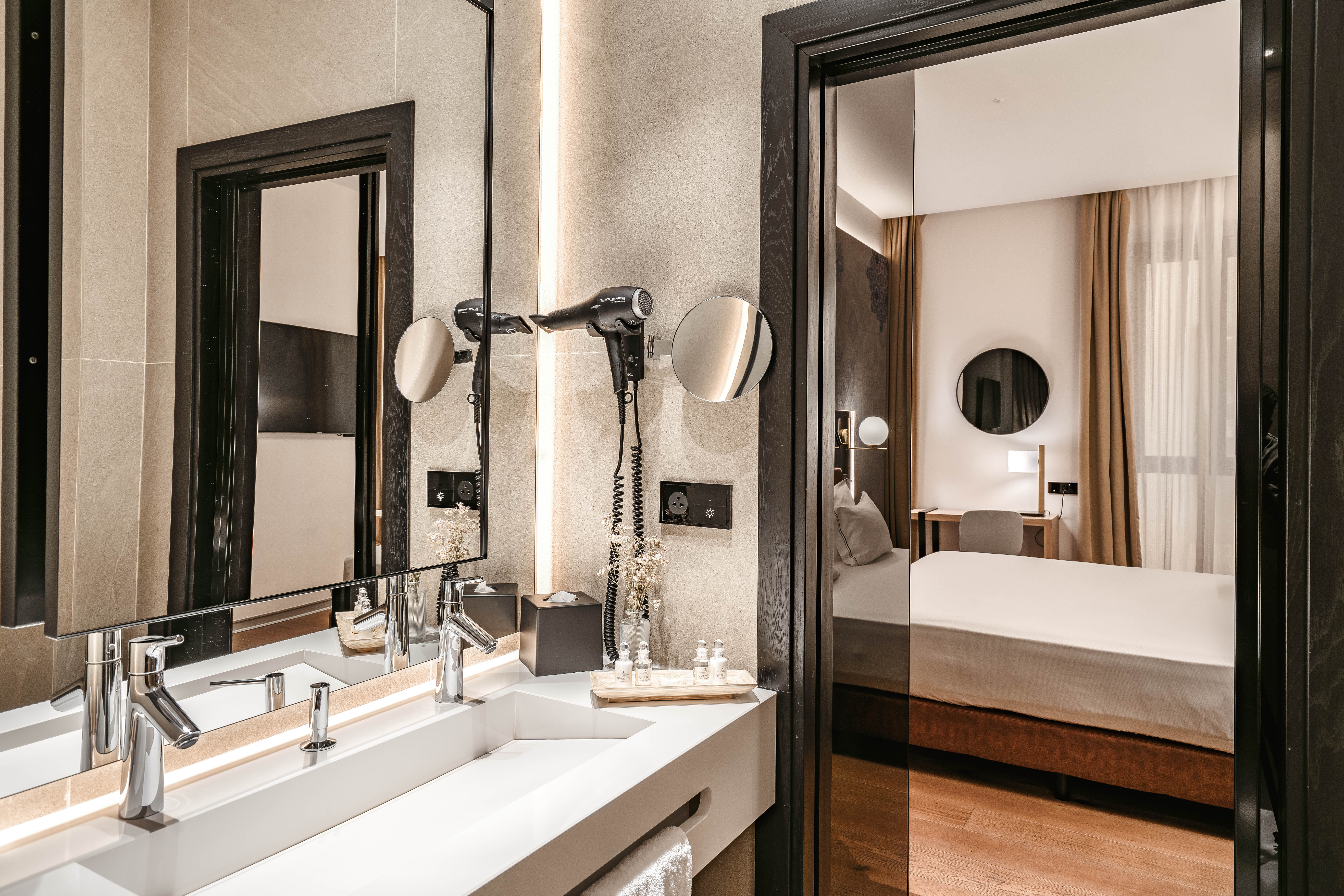 Family Room Connecting Room