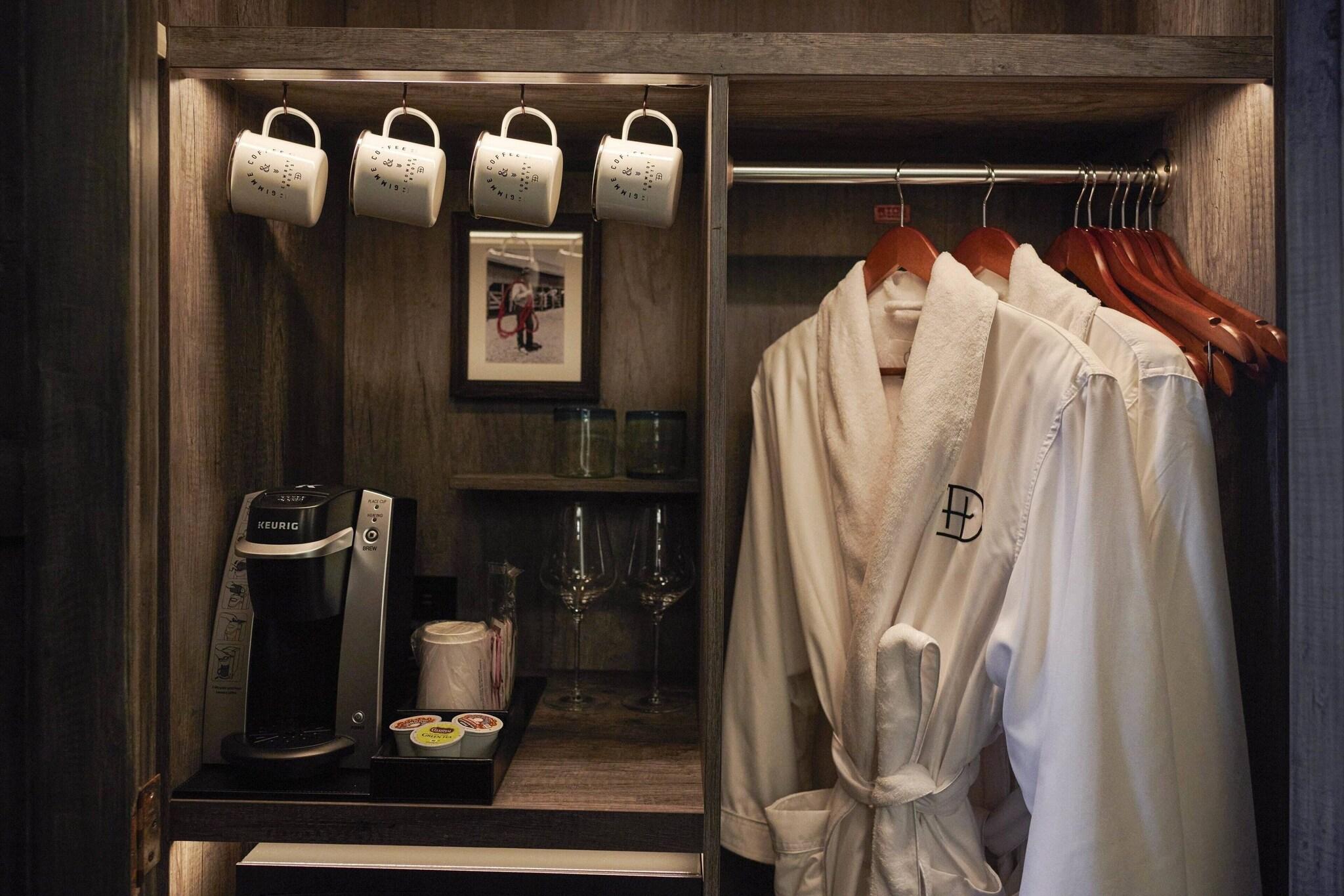 Double Deluxe King Bed