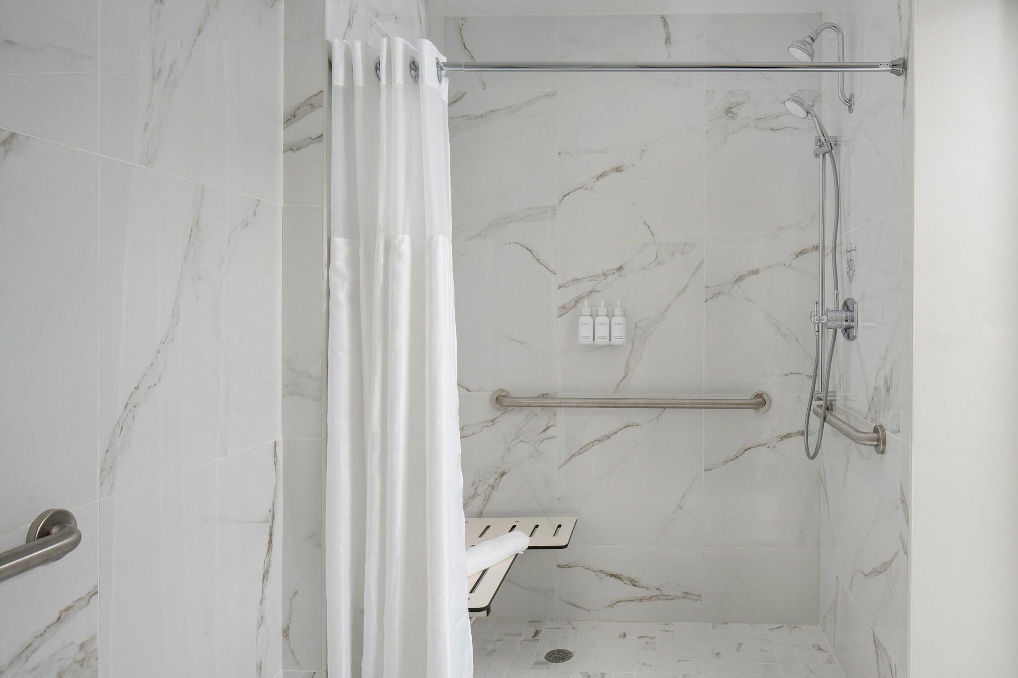 Double Bay View King Bed