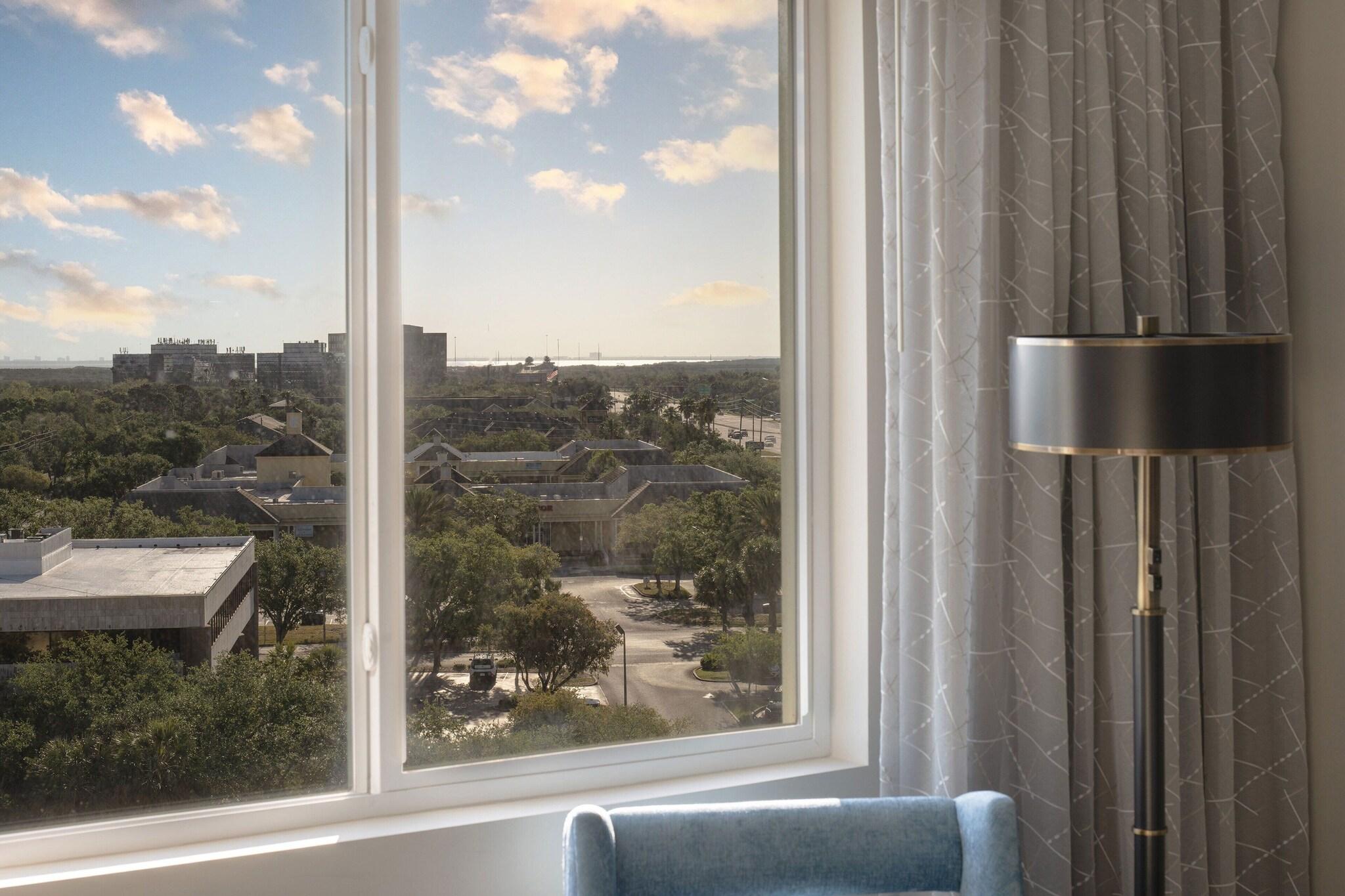 Double Bay View King Bed