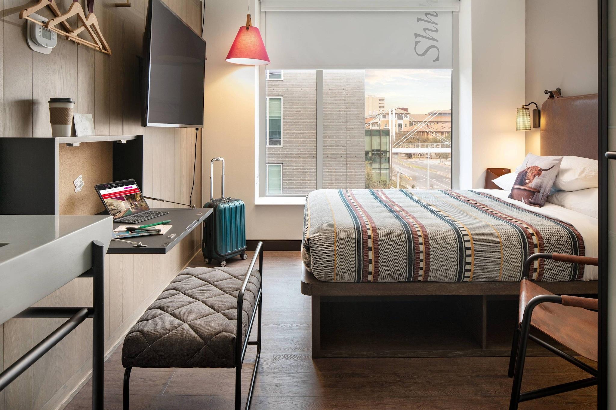 Quadruple Two Queen Beds