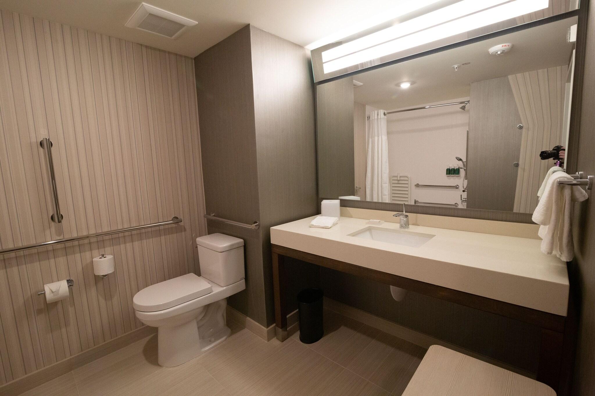 Suite Two Queen Beds