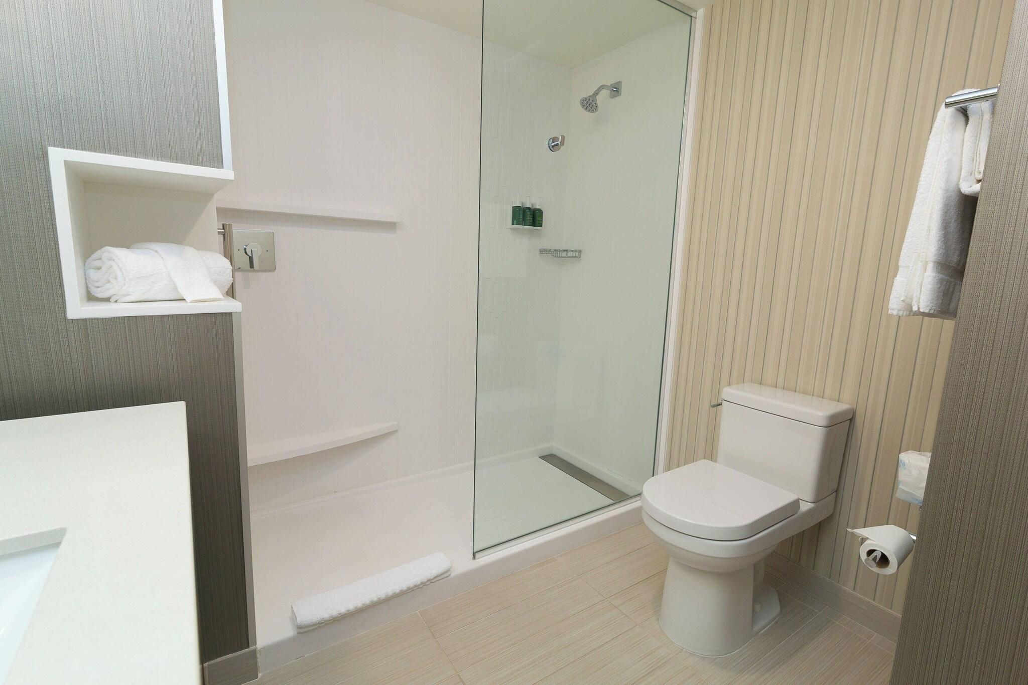 Suite Two Queen Beds