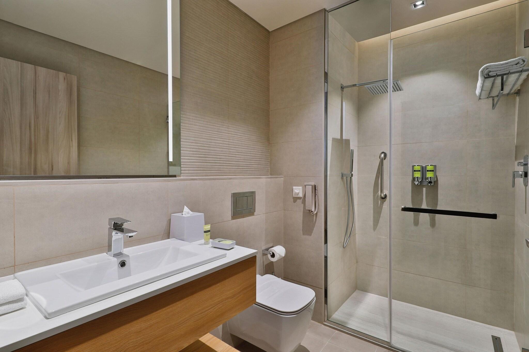 Apartment Two Double Beds with Views