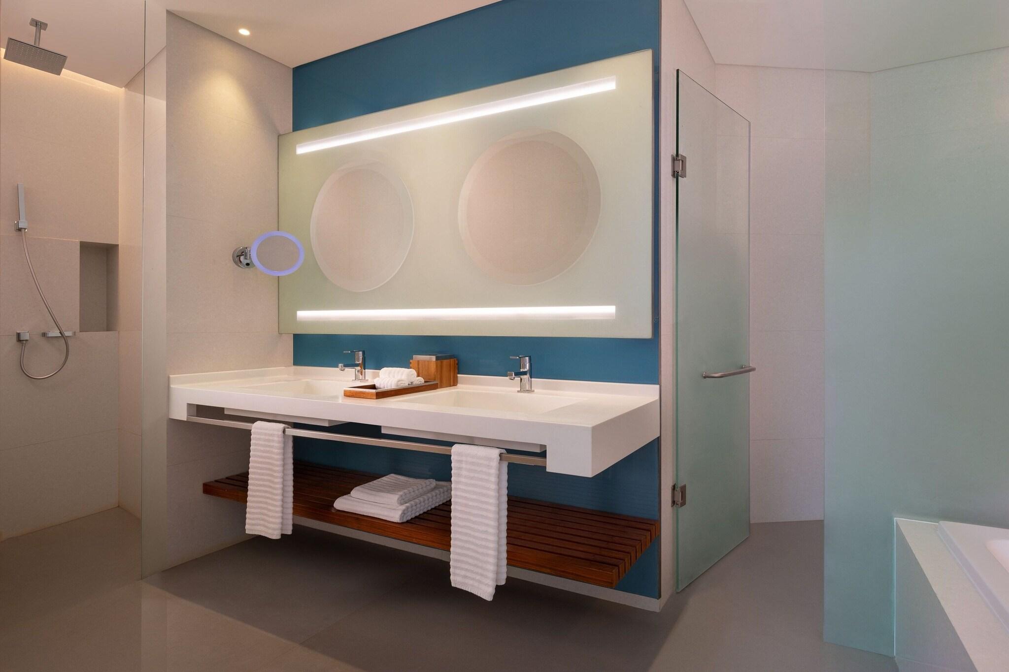 Suite Executive King Bed